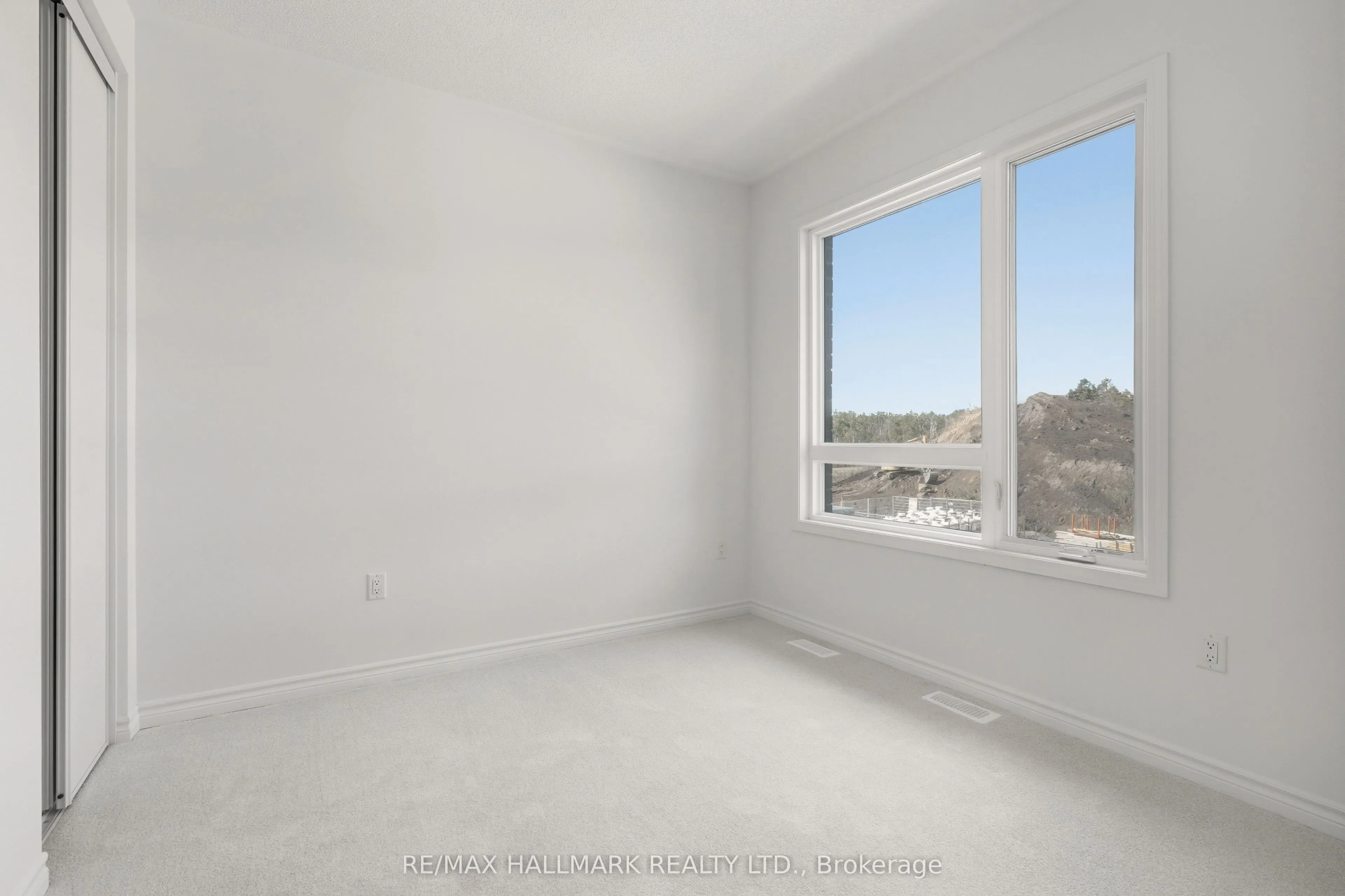 363 Reid Drive W