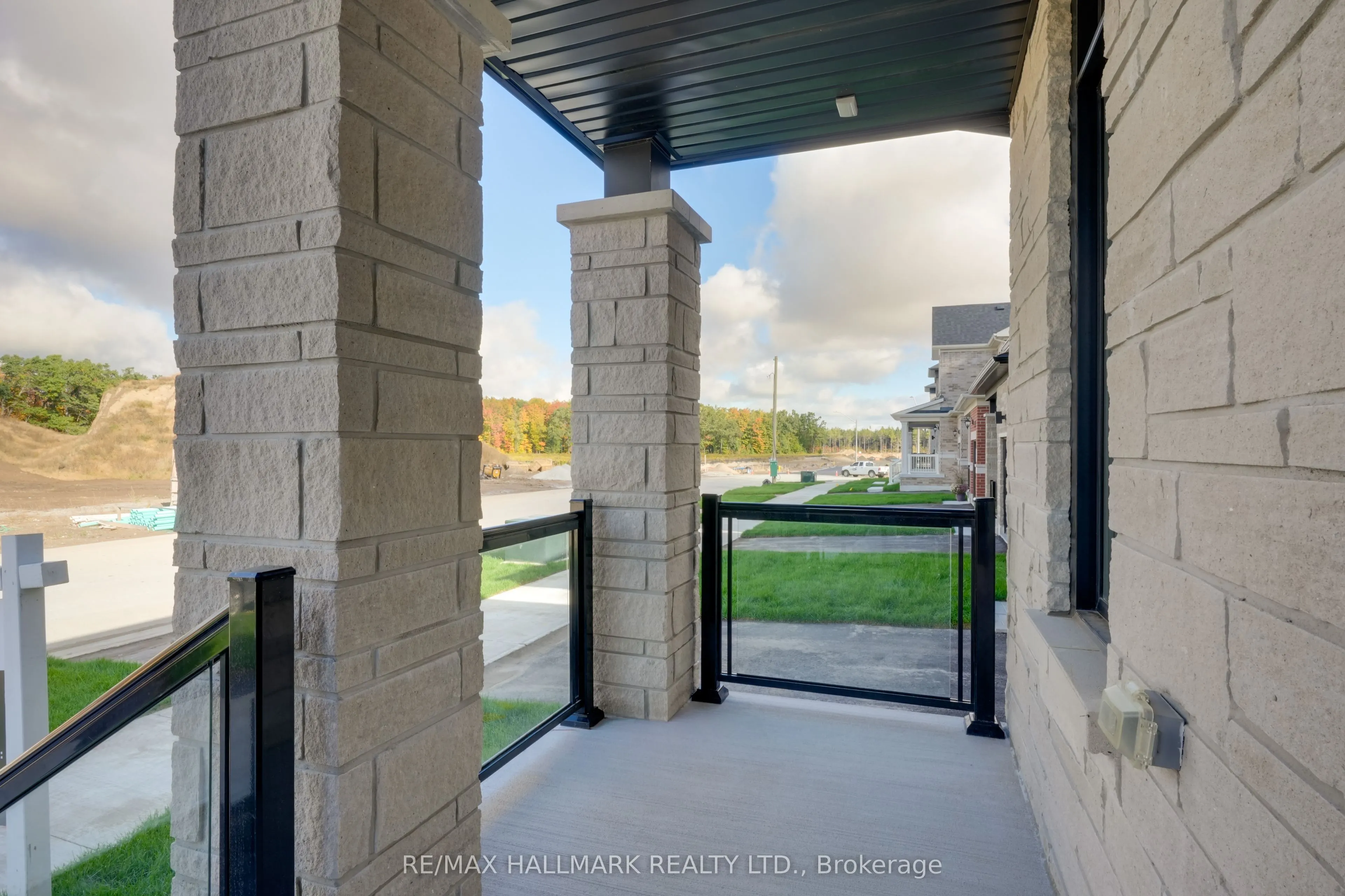 363 Reid Drive W