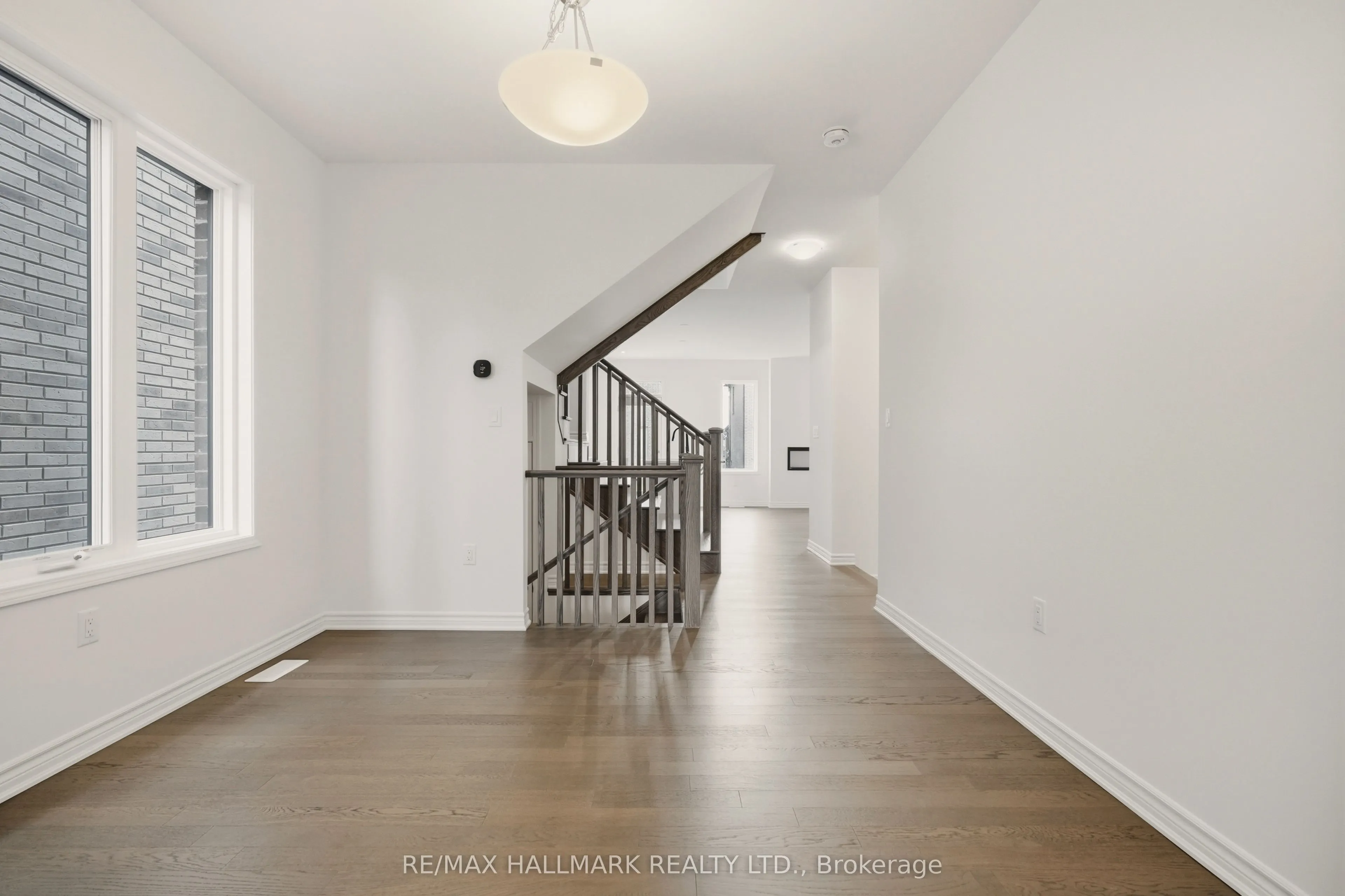 363 Reid Drive W