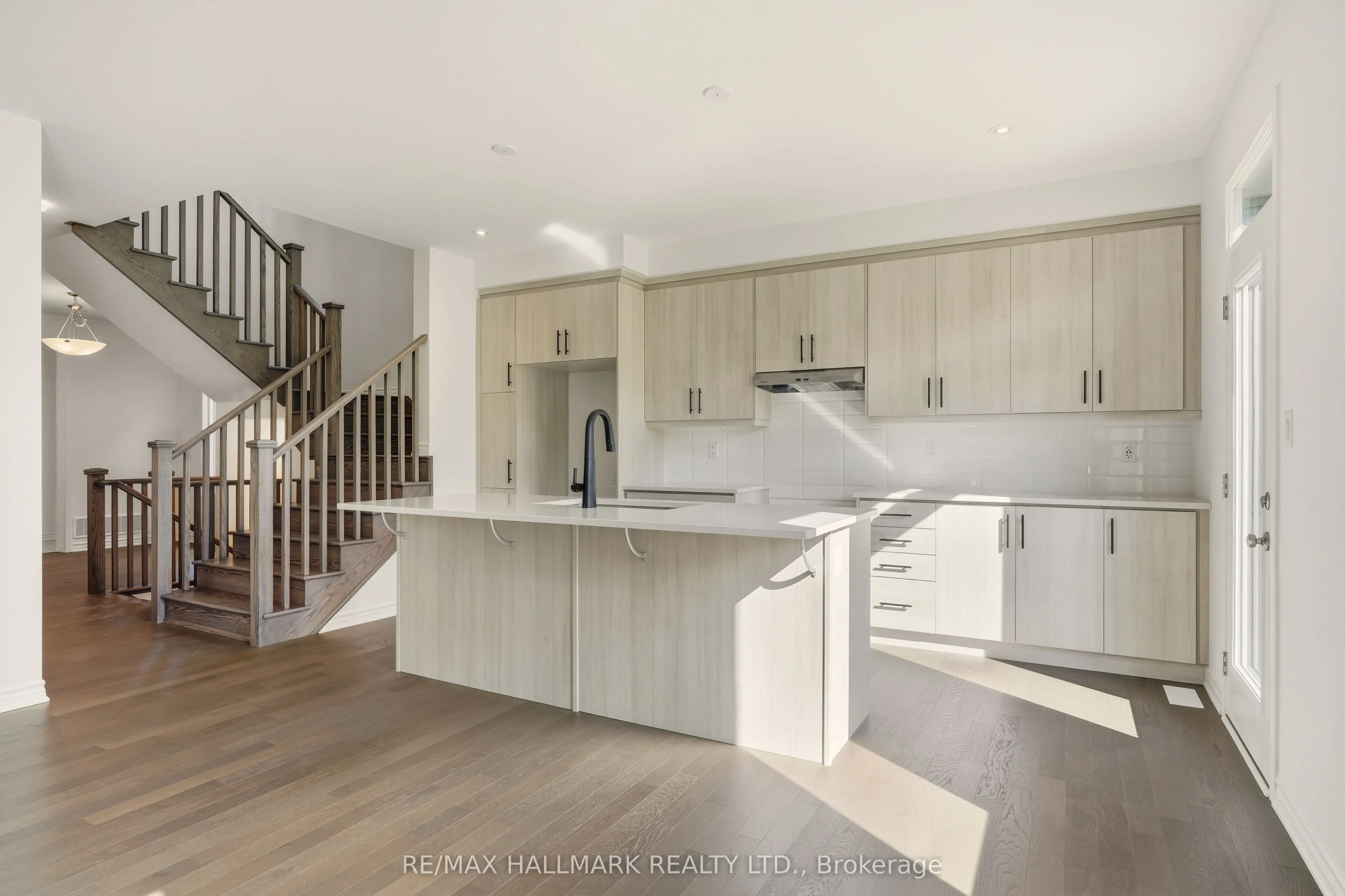 363 Reid Drive W
