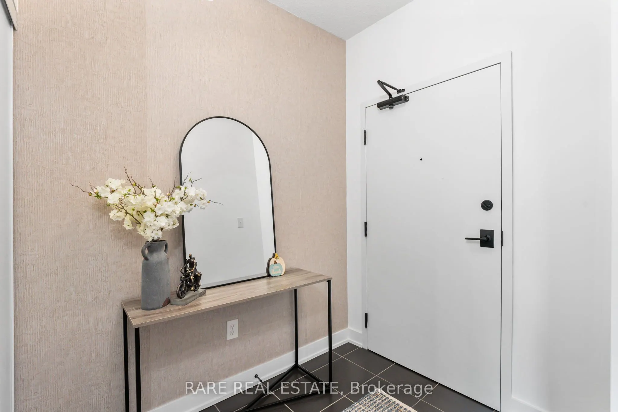 5 Chef Lane, #506