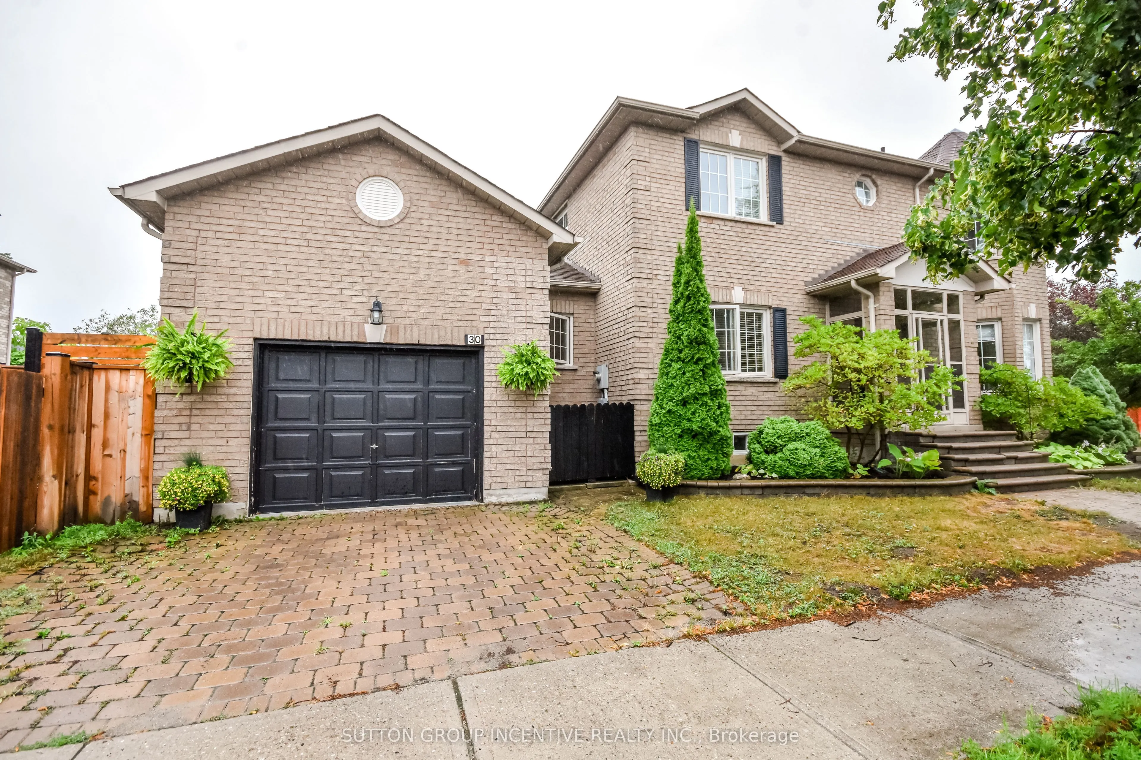 30 Bruce Crescent
