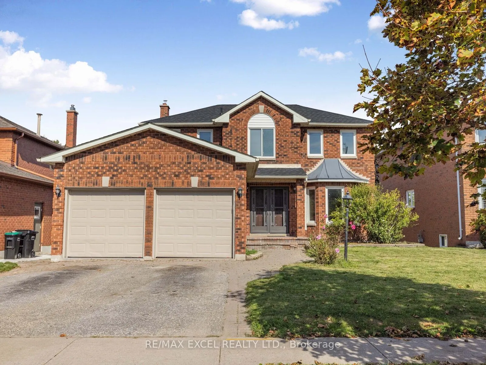 25 Golden Meadow Road