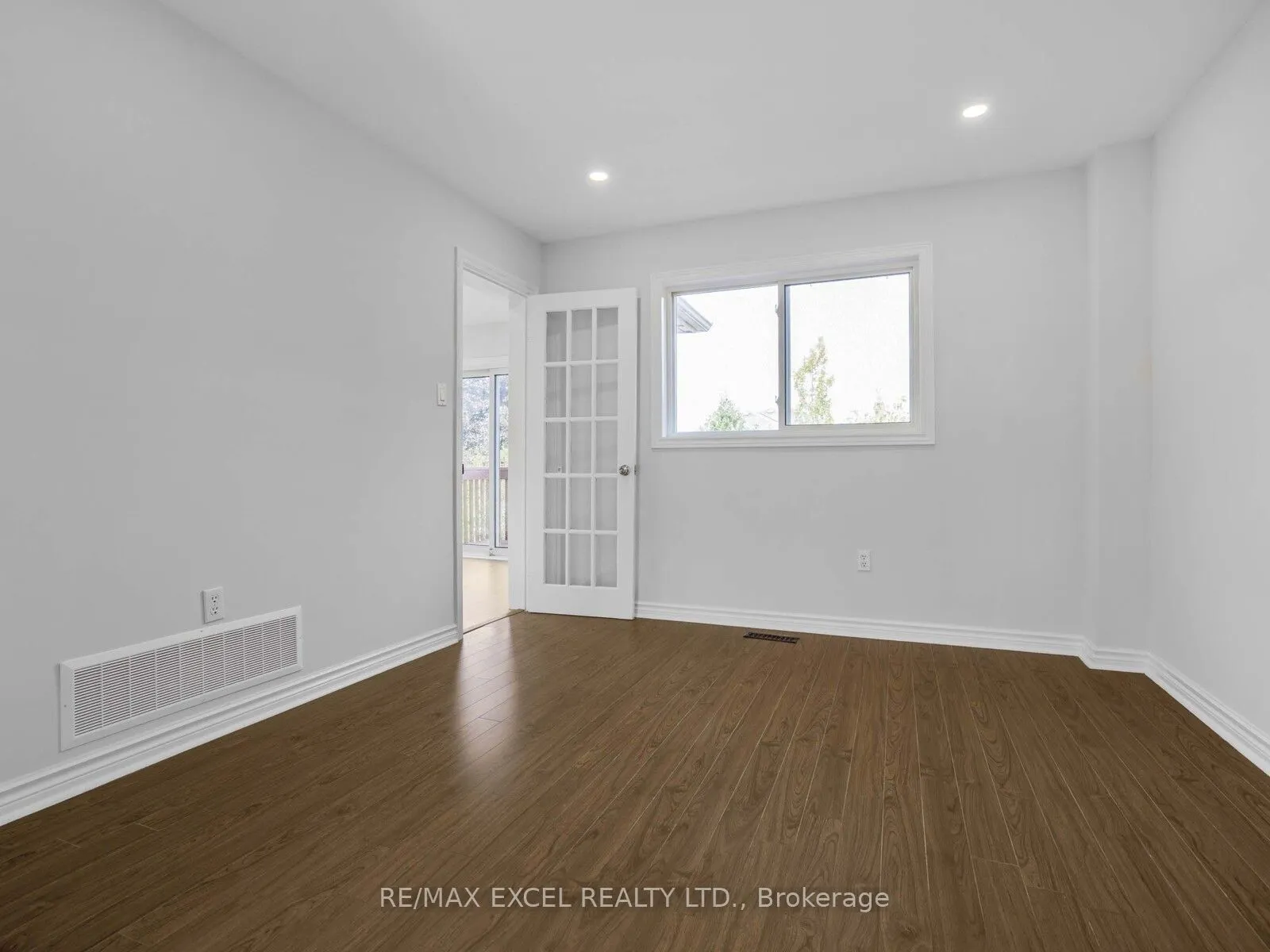 25 Golden Meadow Road