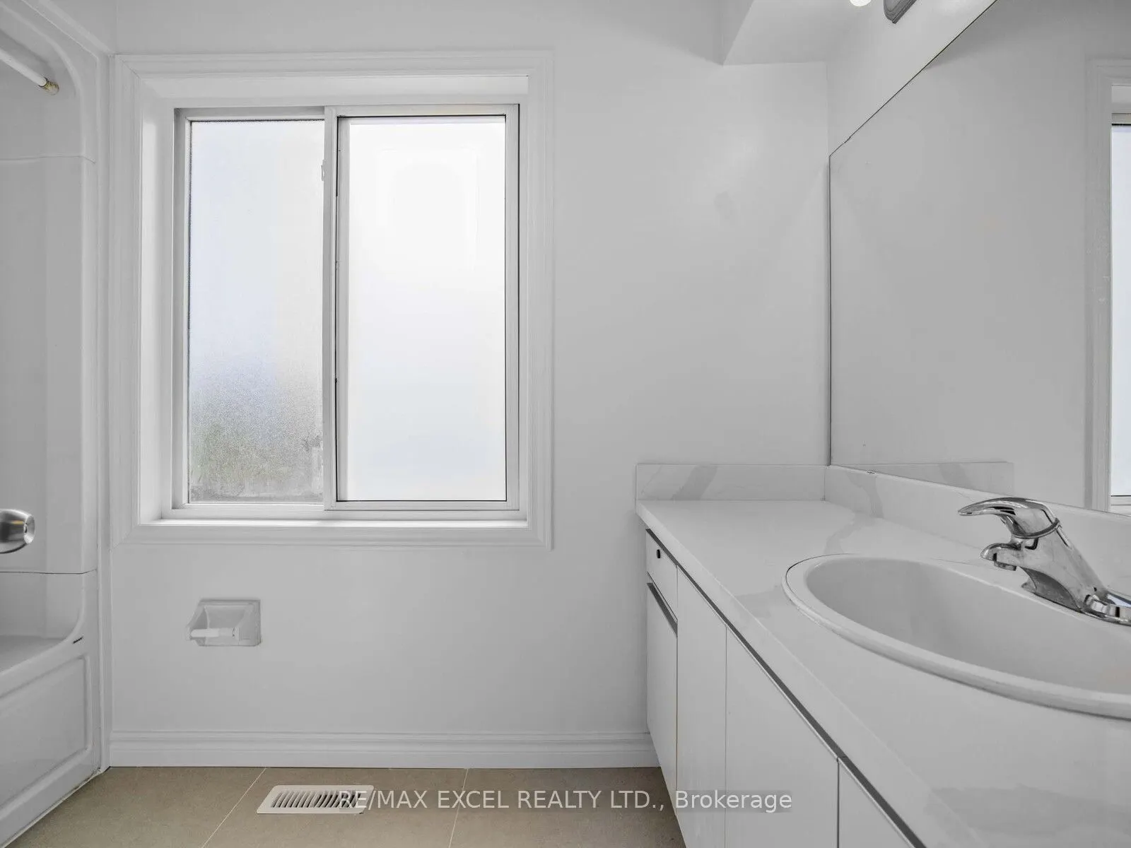 25 Golden Meadow Road