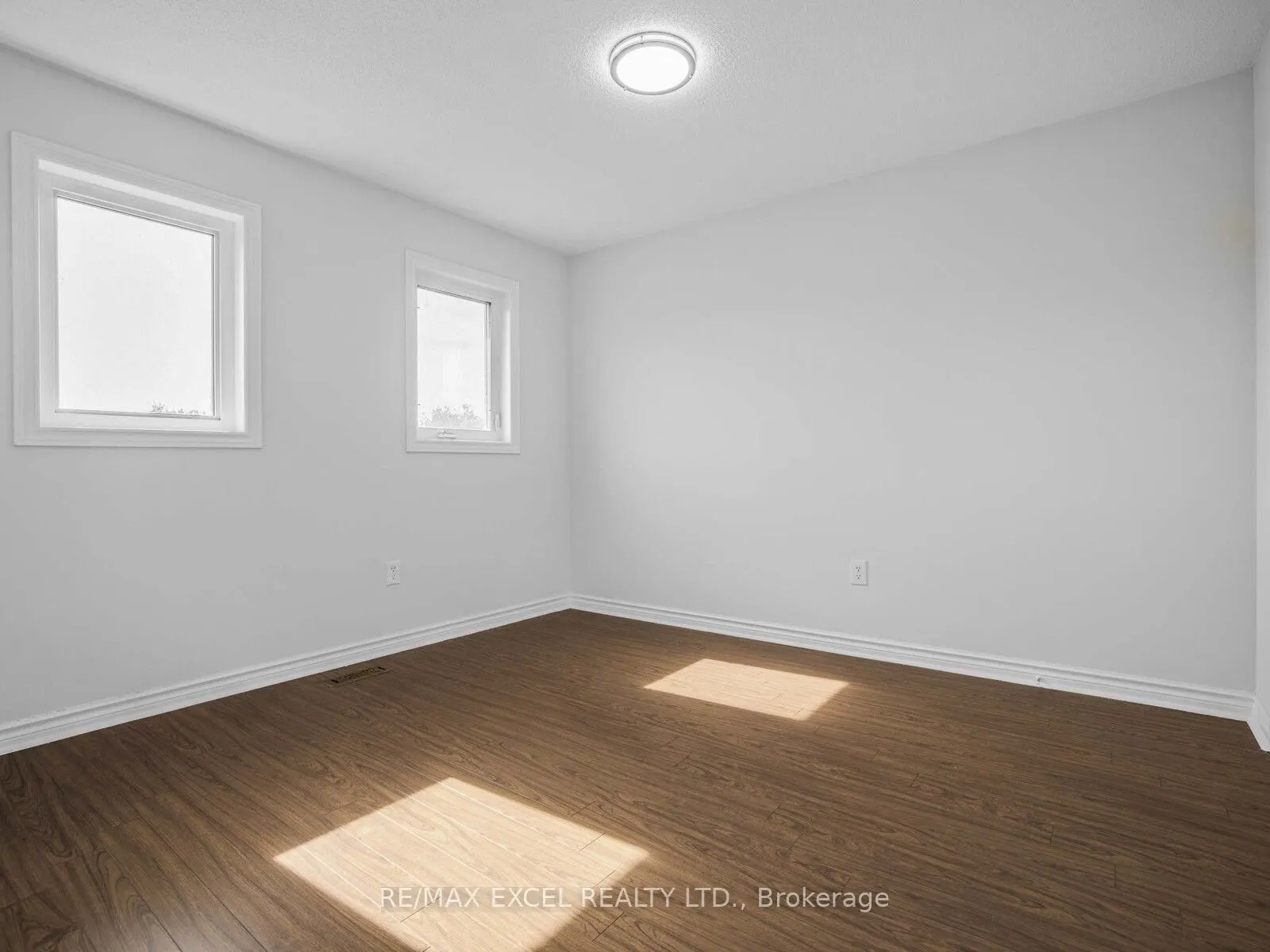 25 Golden Meadow Road