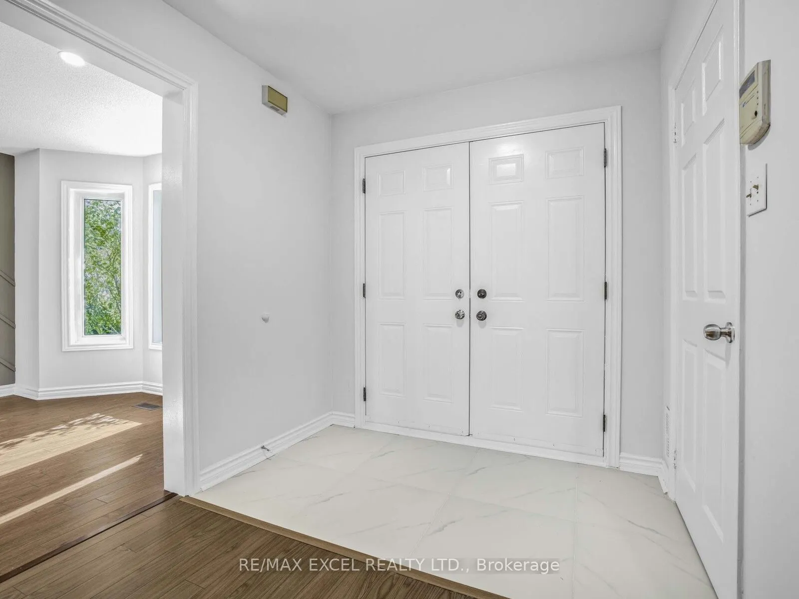 25 Golden Meadow Road