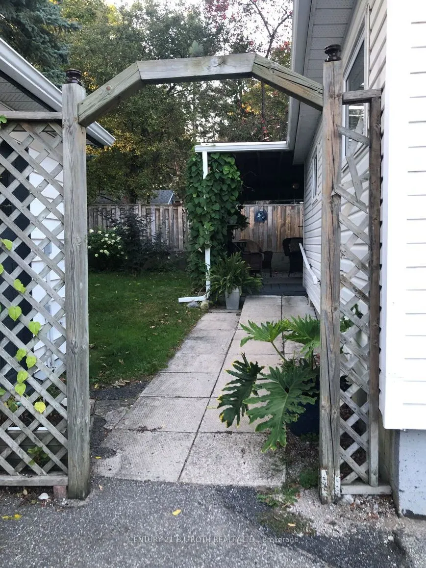 80 Parkside Drive