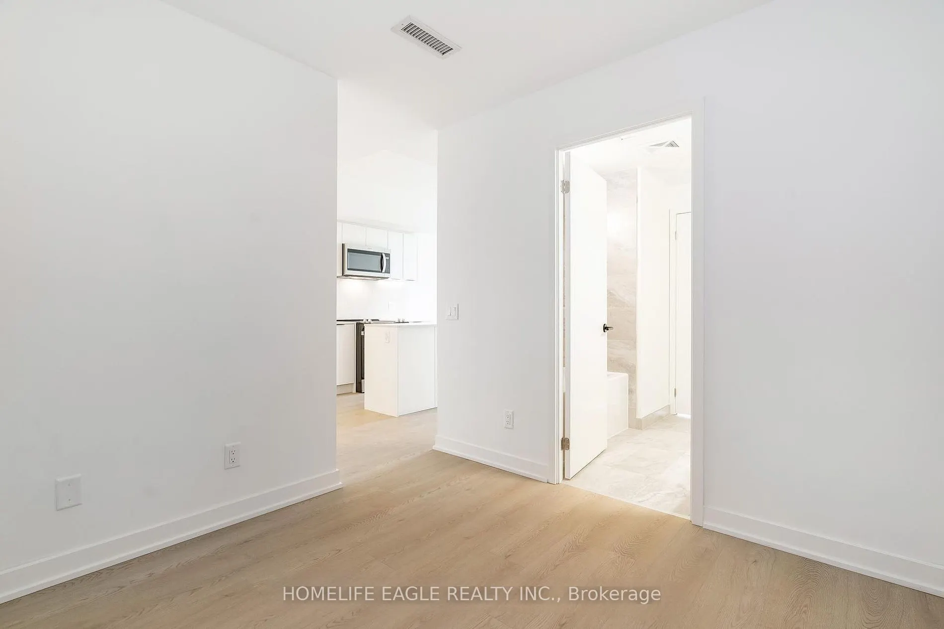 31 Huron Street, #513