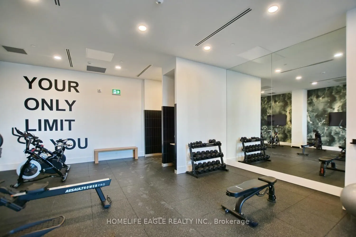 31 Huron Street, #513