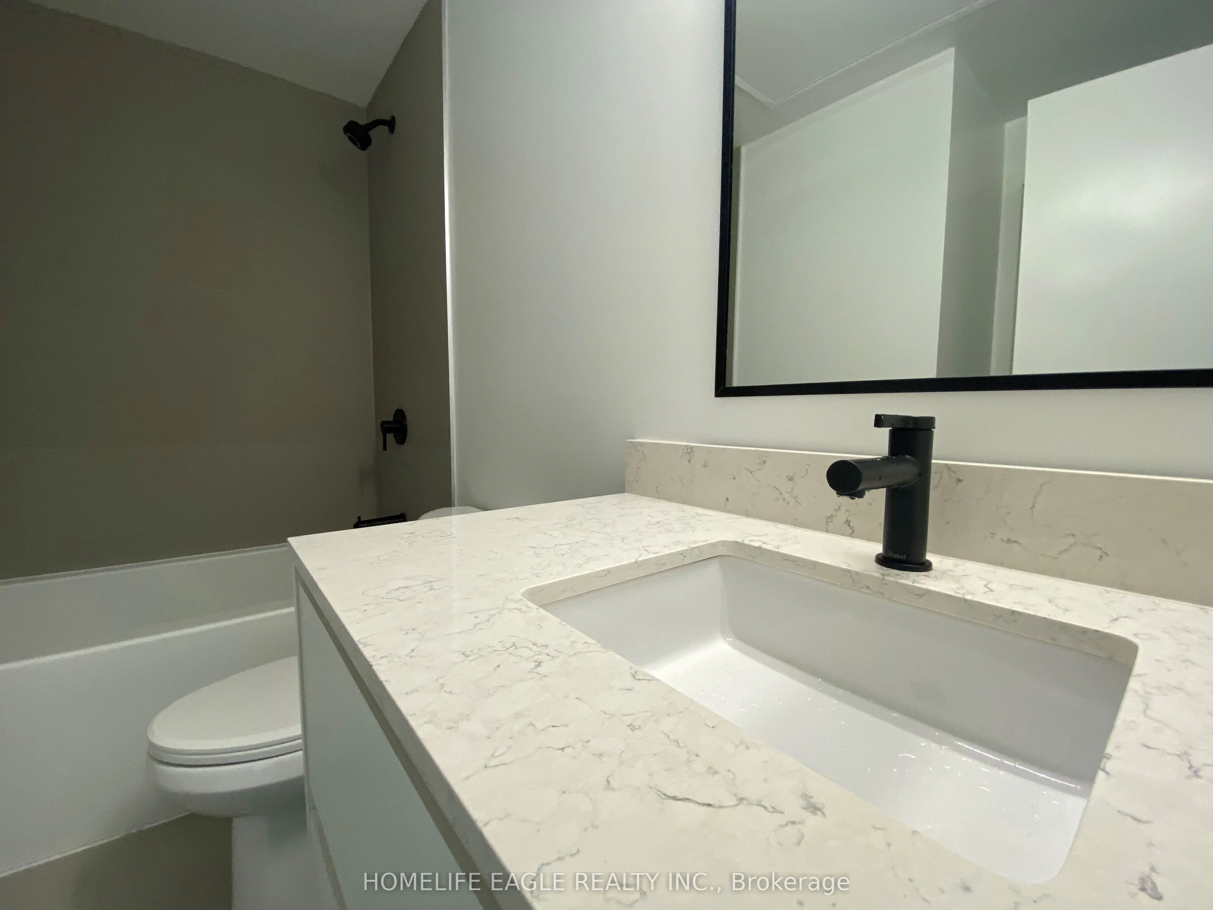 31 Huron Street, #513