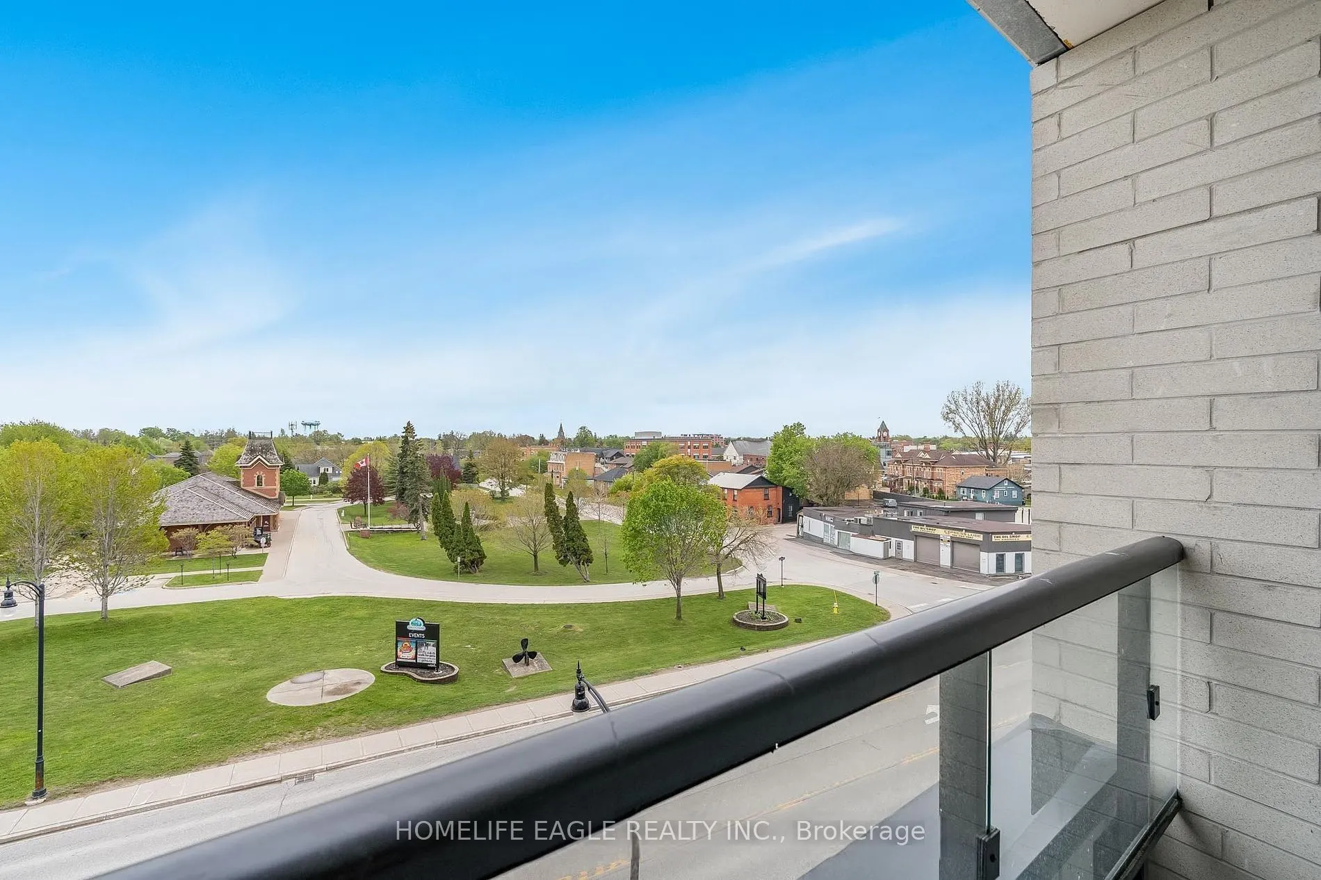 31 Huron Street, #513