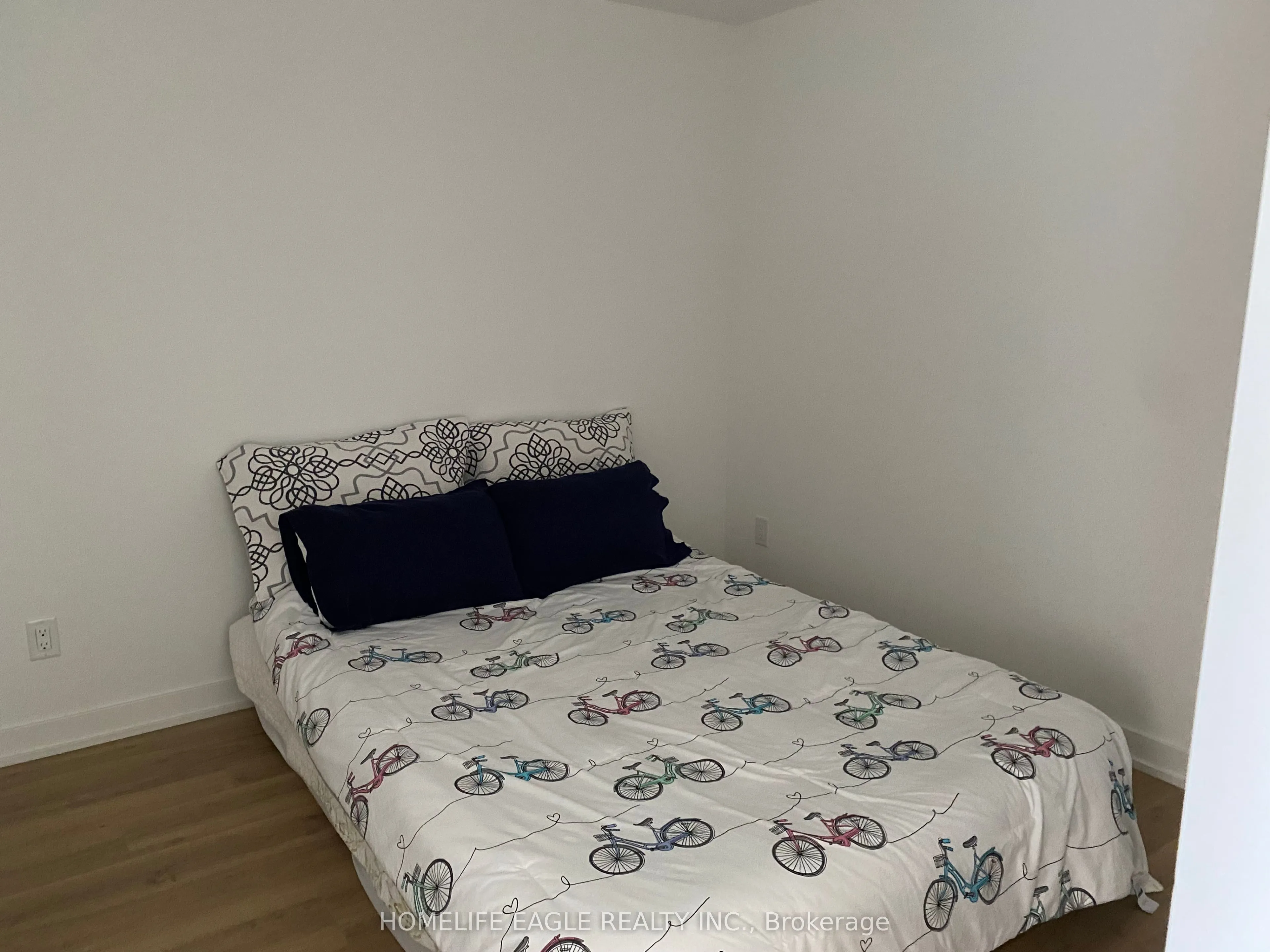 31 Huron Street, #513