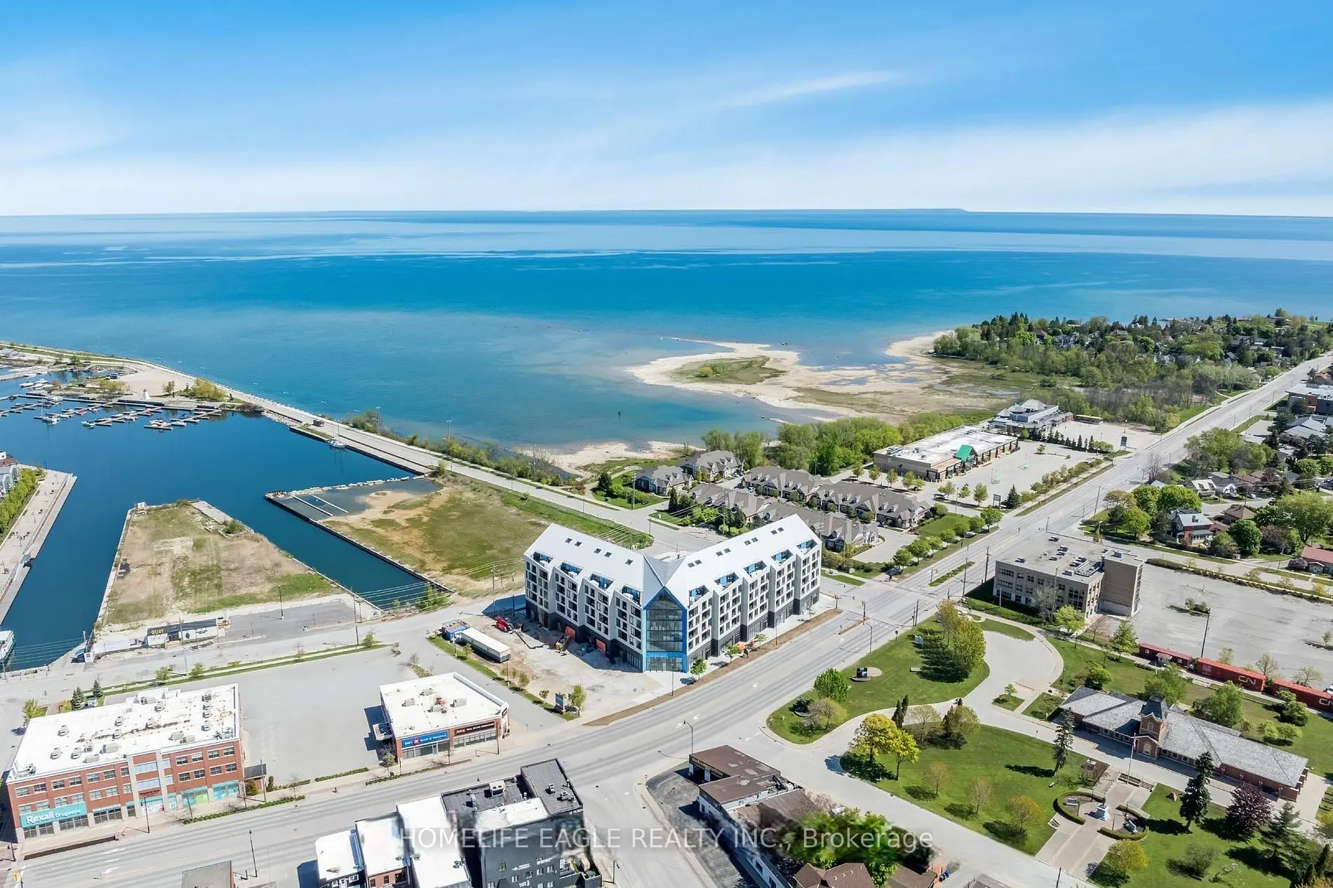 31 Huron Street, #513