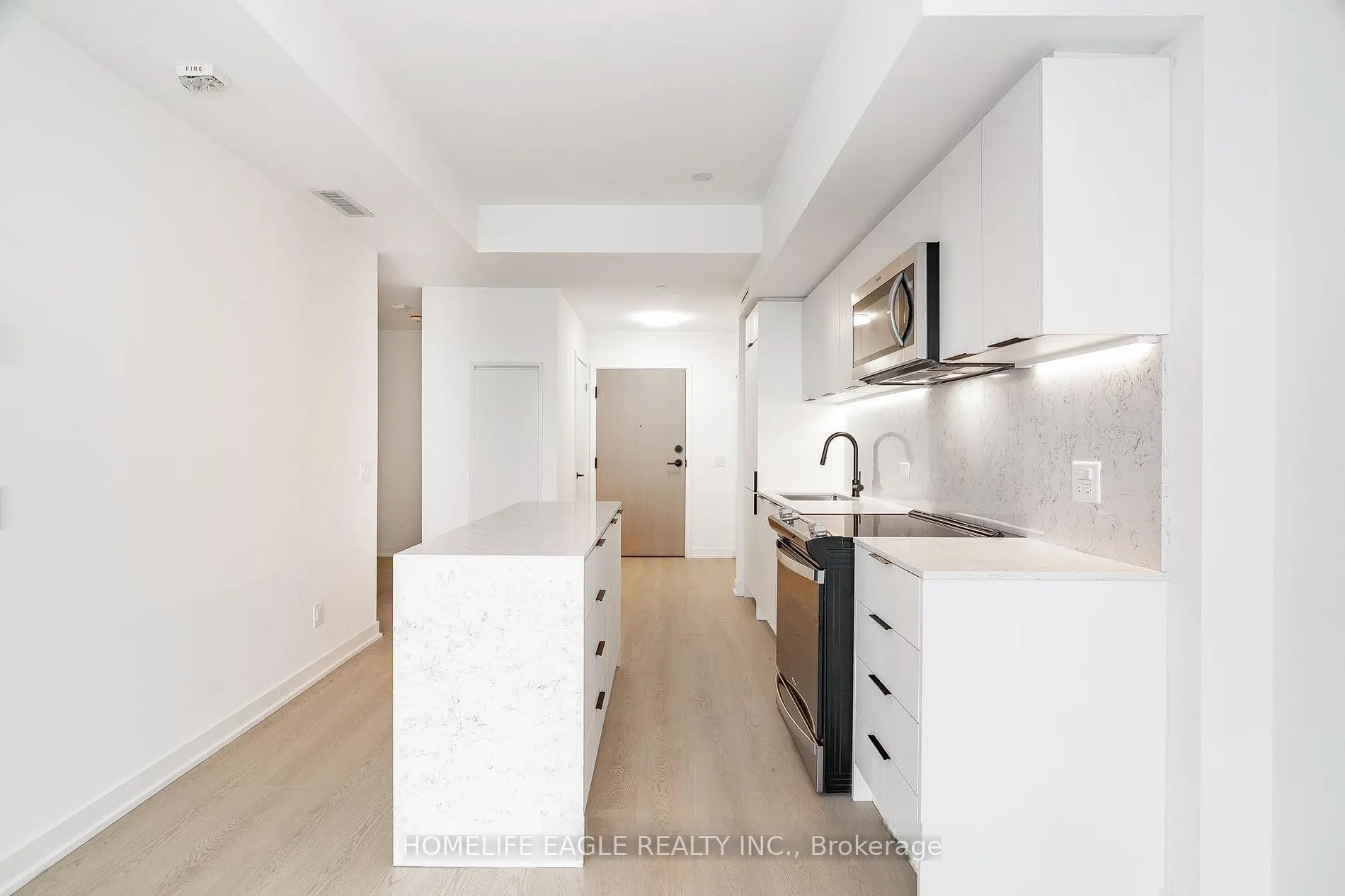 31 Huron Street, #513