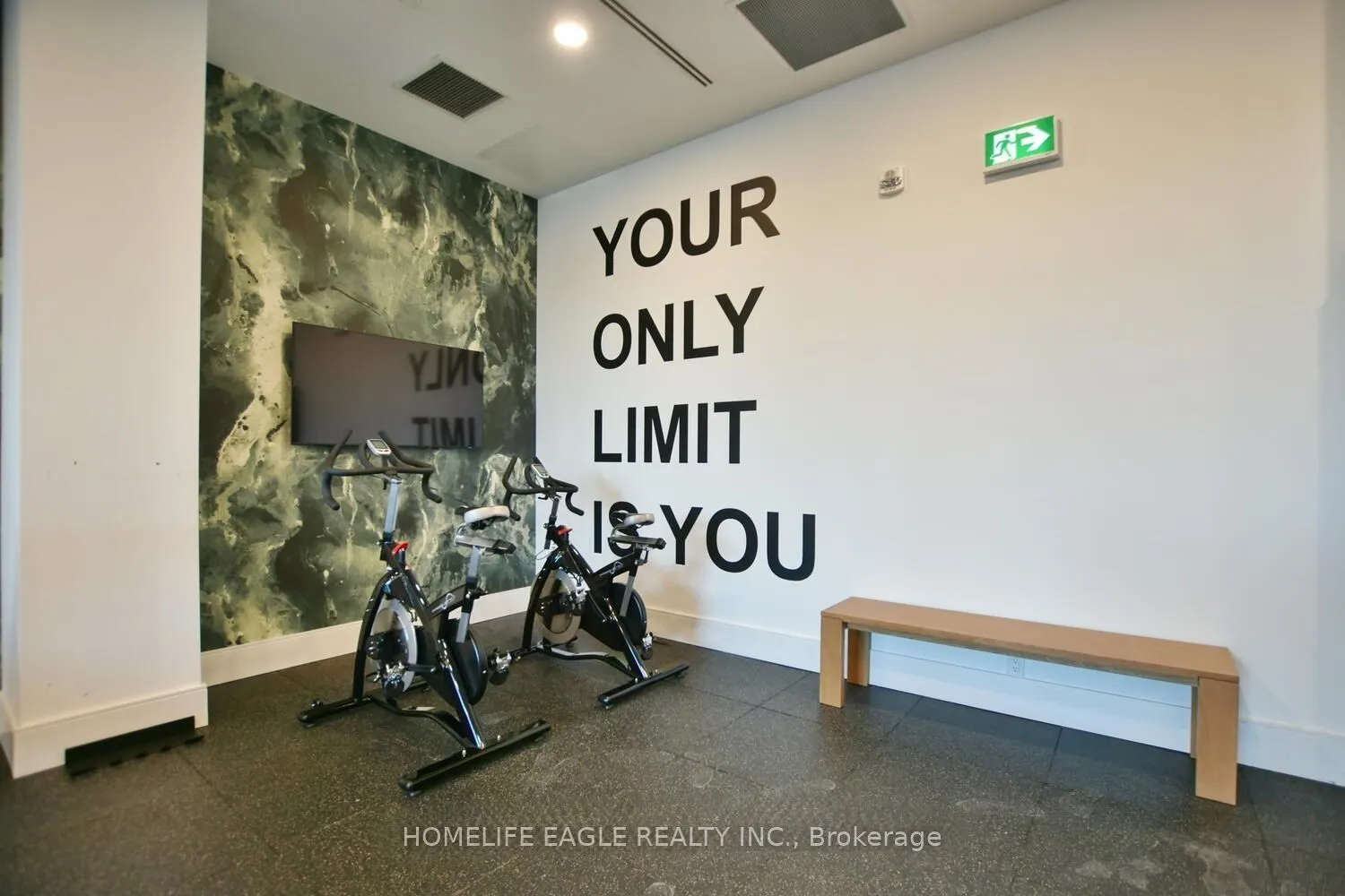 31 Huron Street, #513