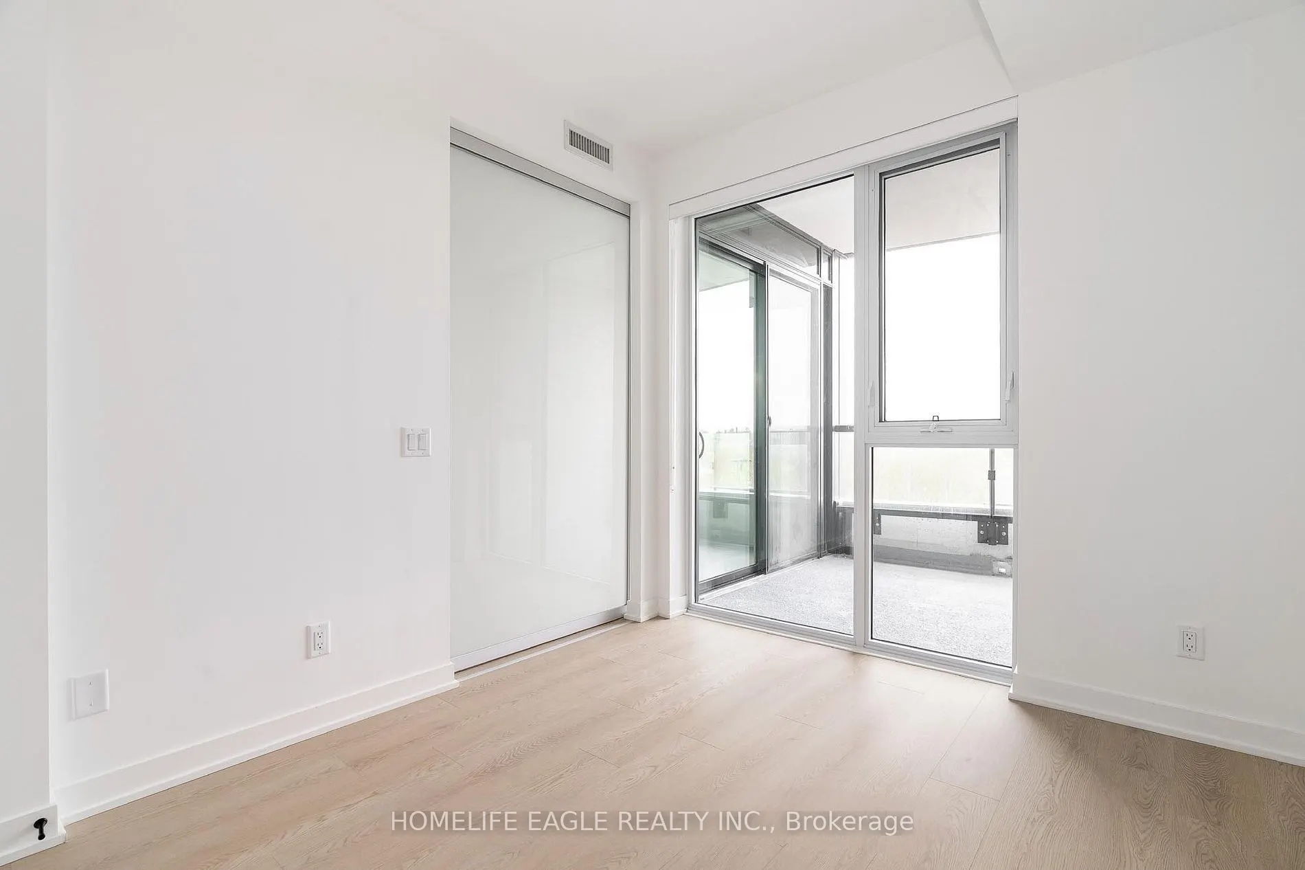 31 Huron Street, #513