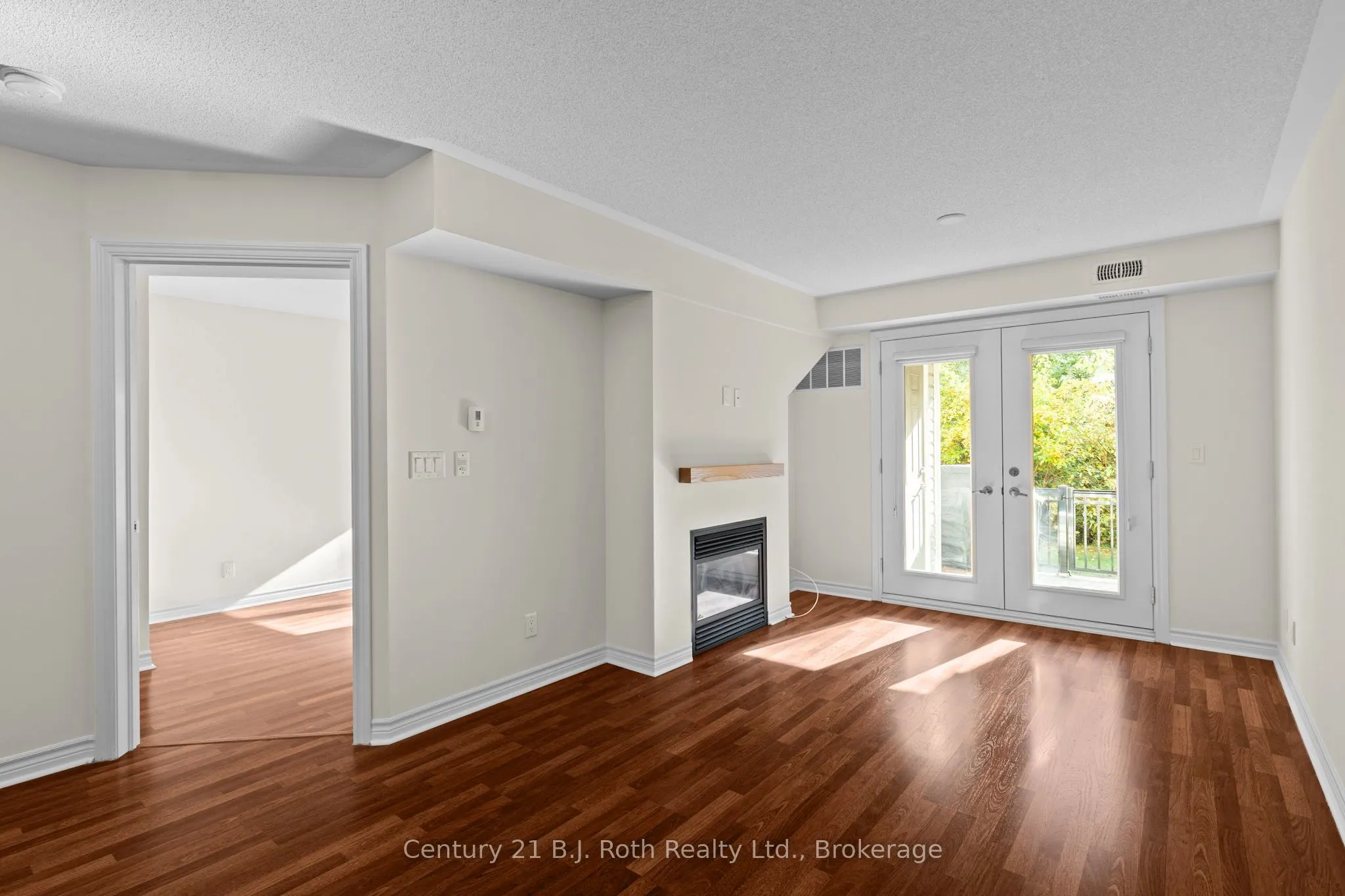 4 Brandy Lane Drive, #104