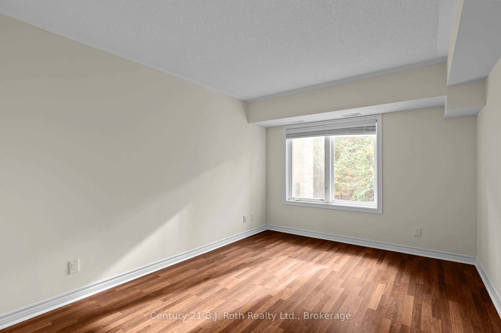 4 Brandy Lane Drive, #104