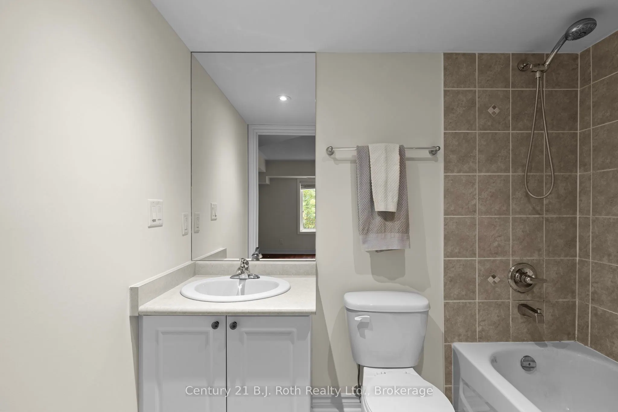 4 Brandy Lane Drive, #104