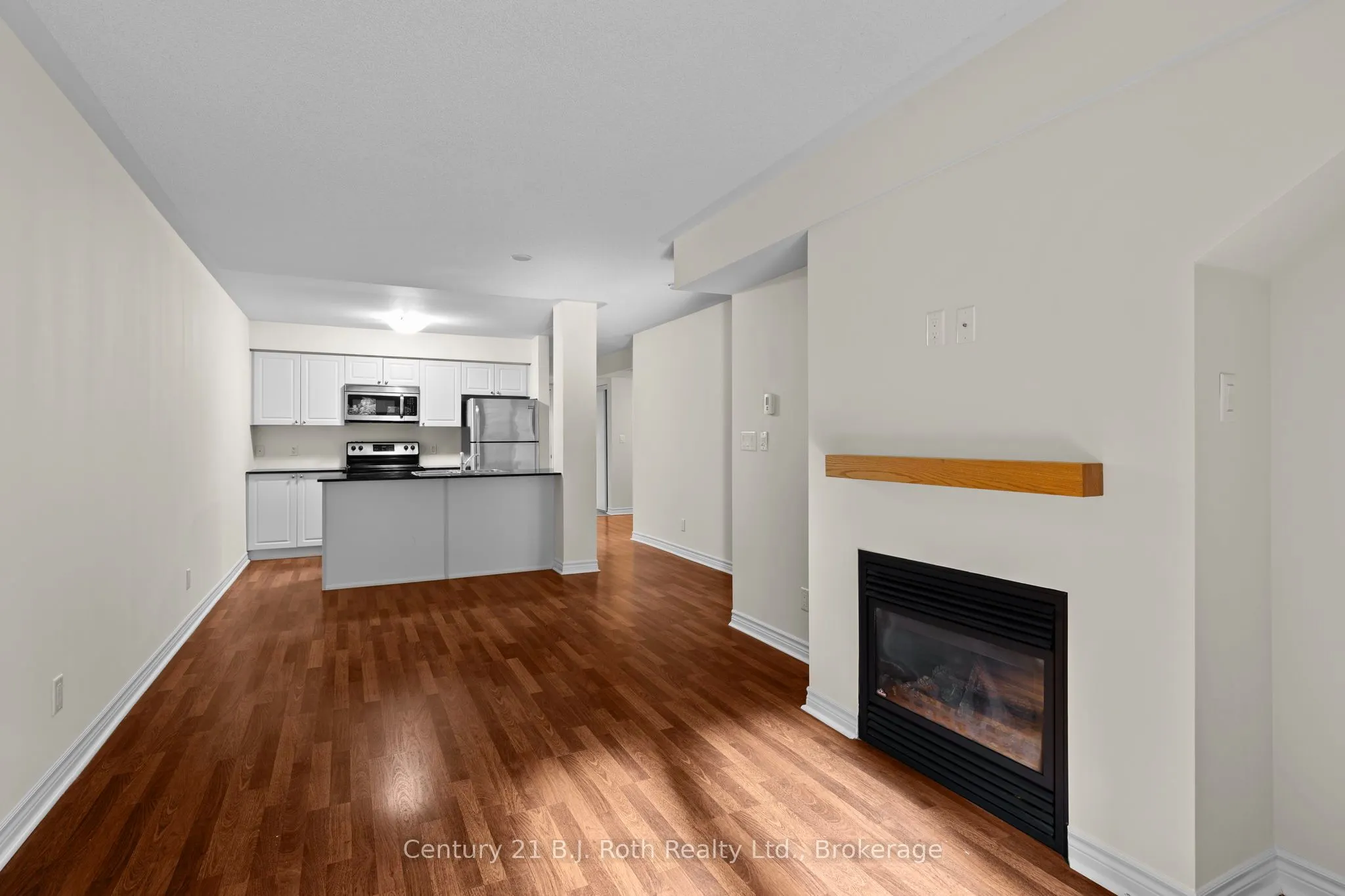 4 Brandy Lane Drive, #104