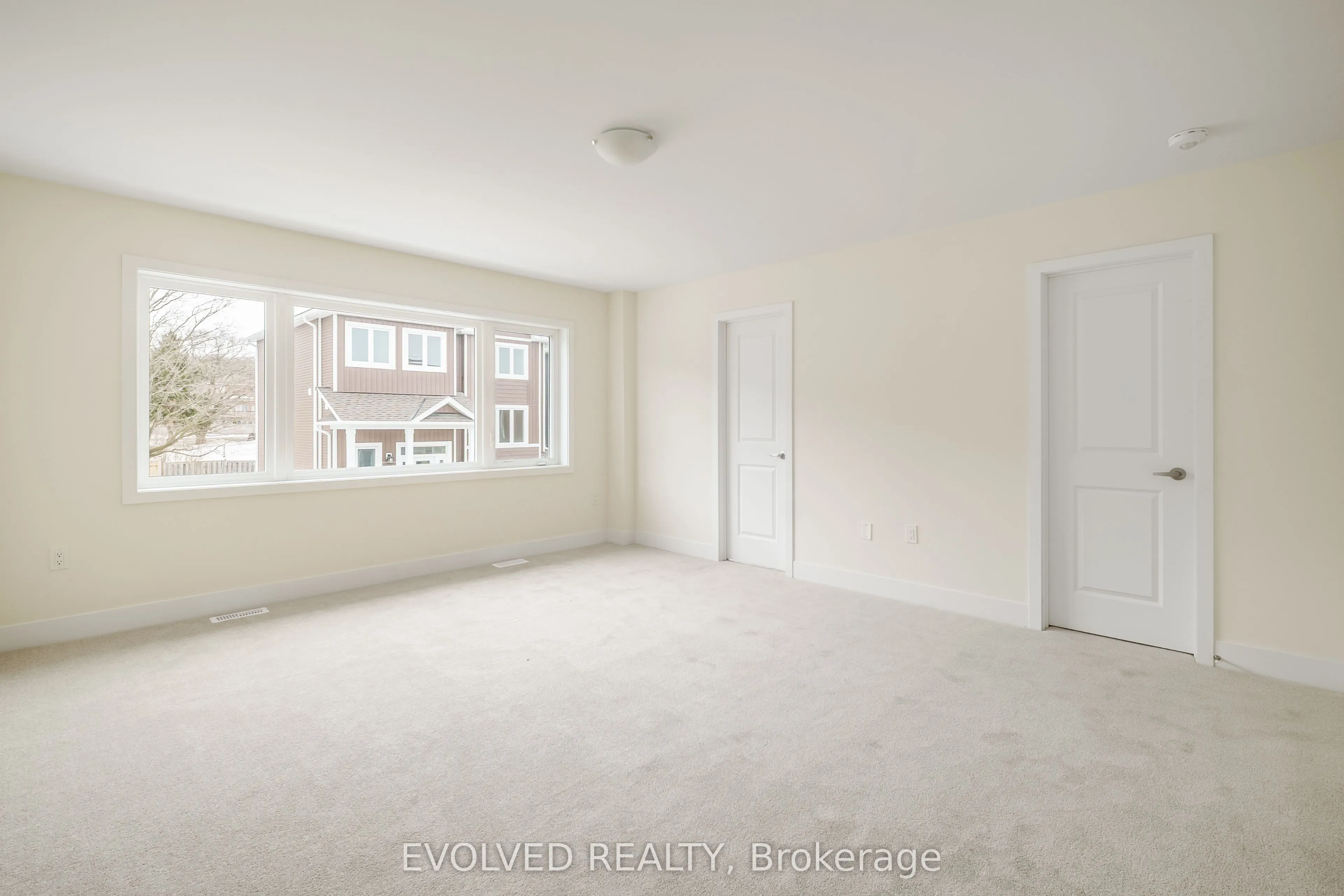 6 Hampton Lane, #0