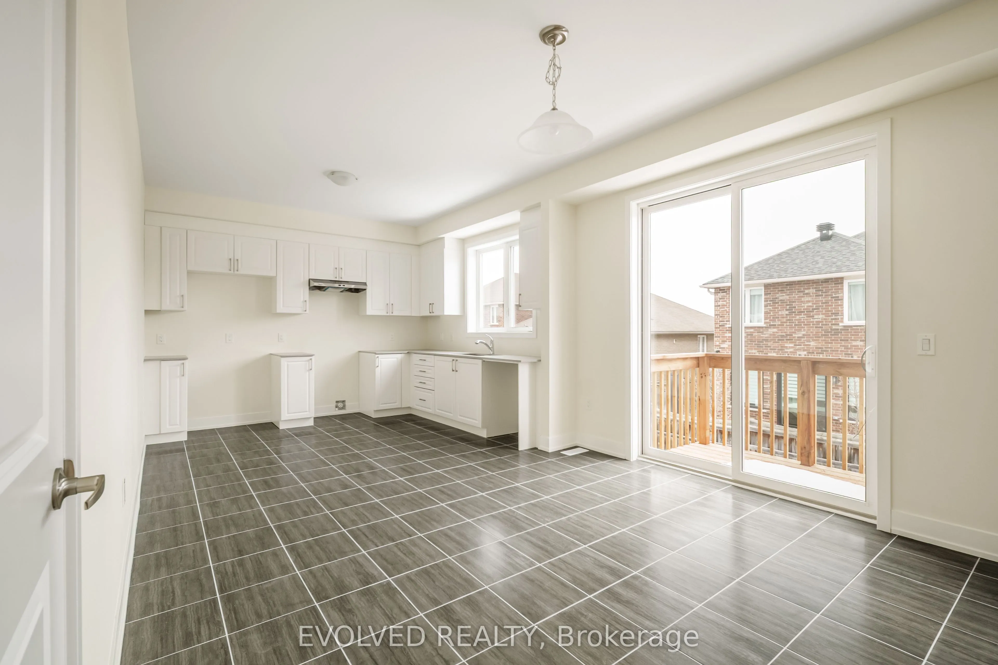 6 Hampton Lane, #0