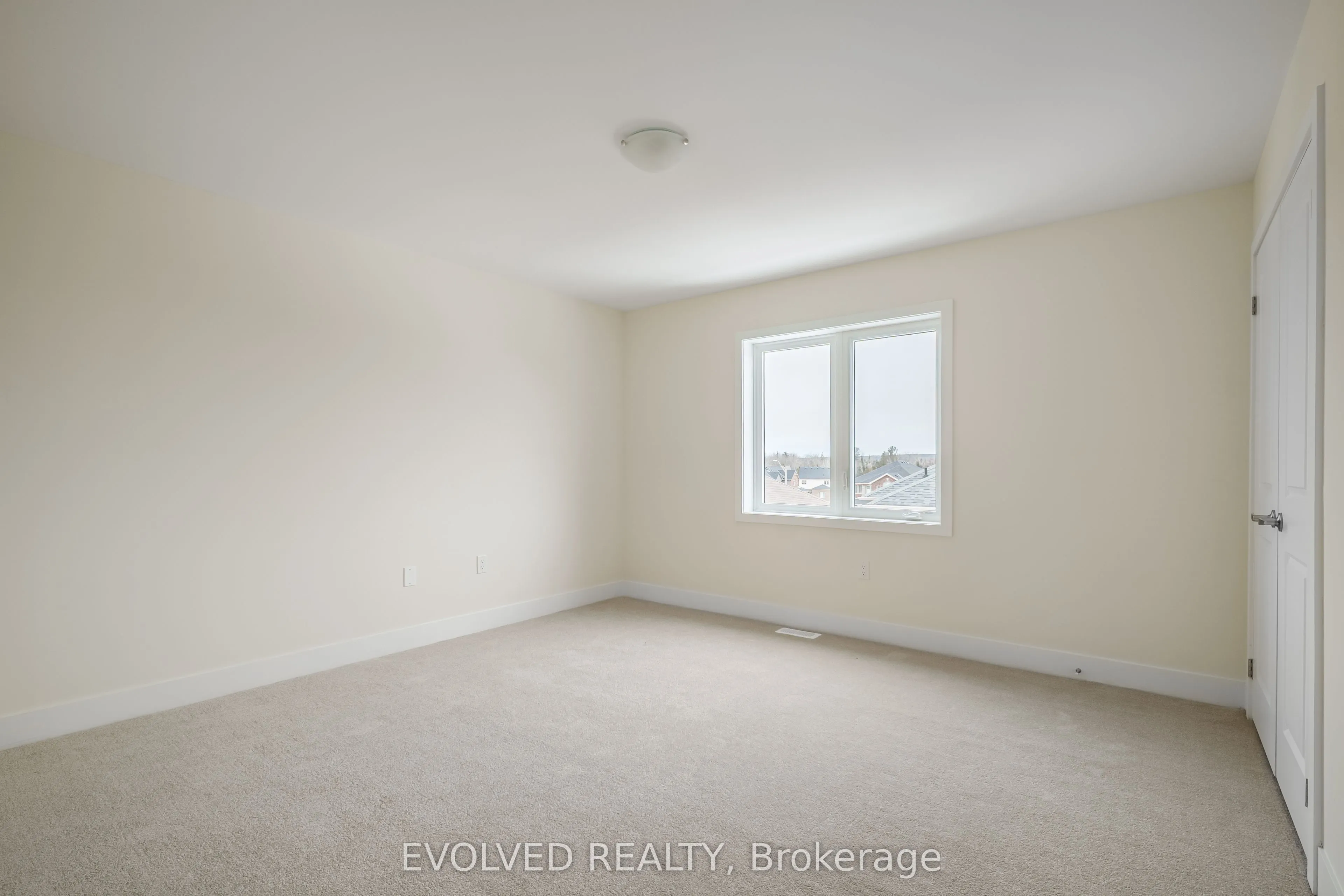 6 Hampton Lane, #0