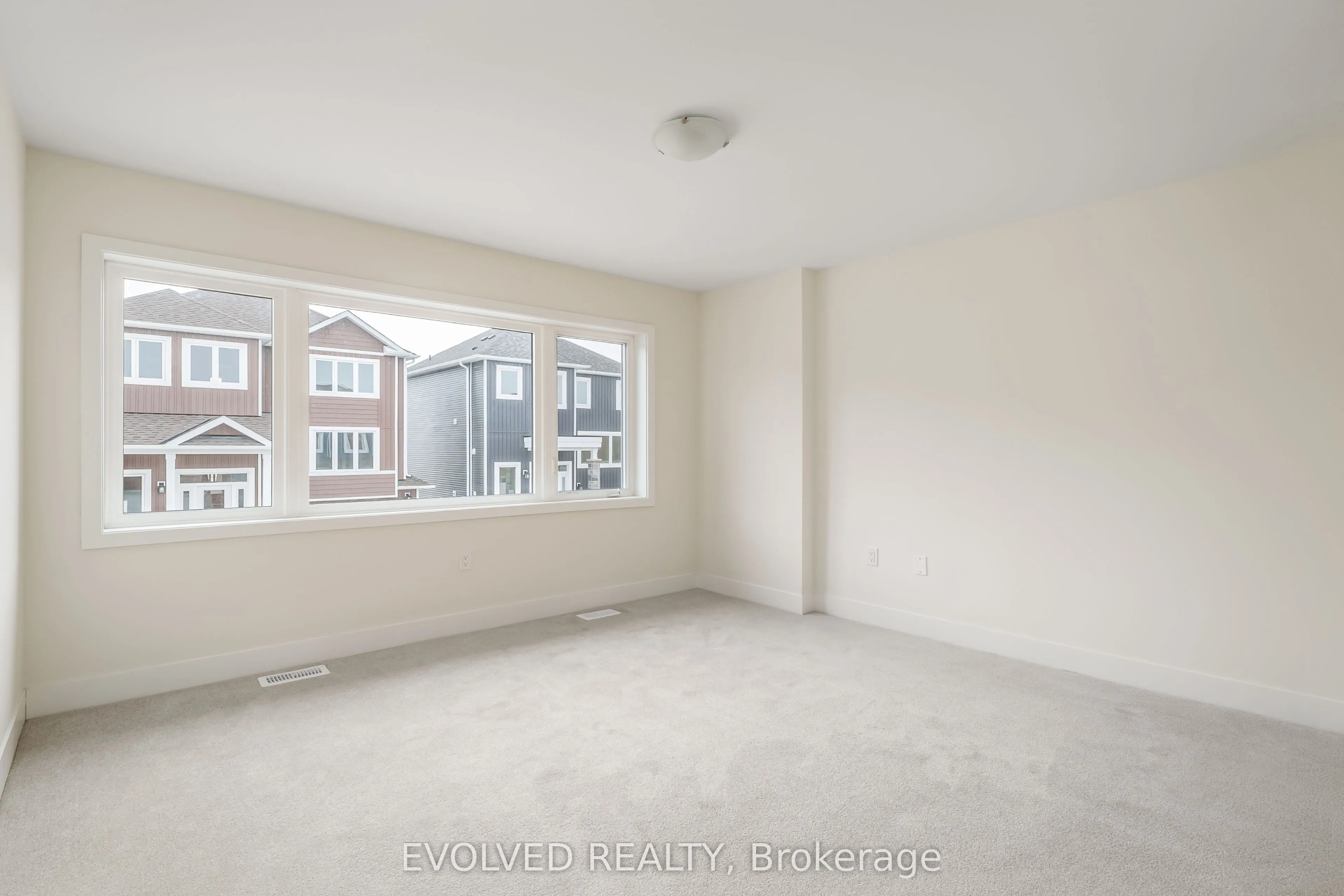 6 Hampton Lane, #0