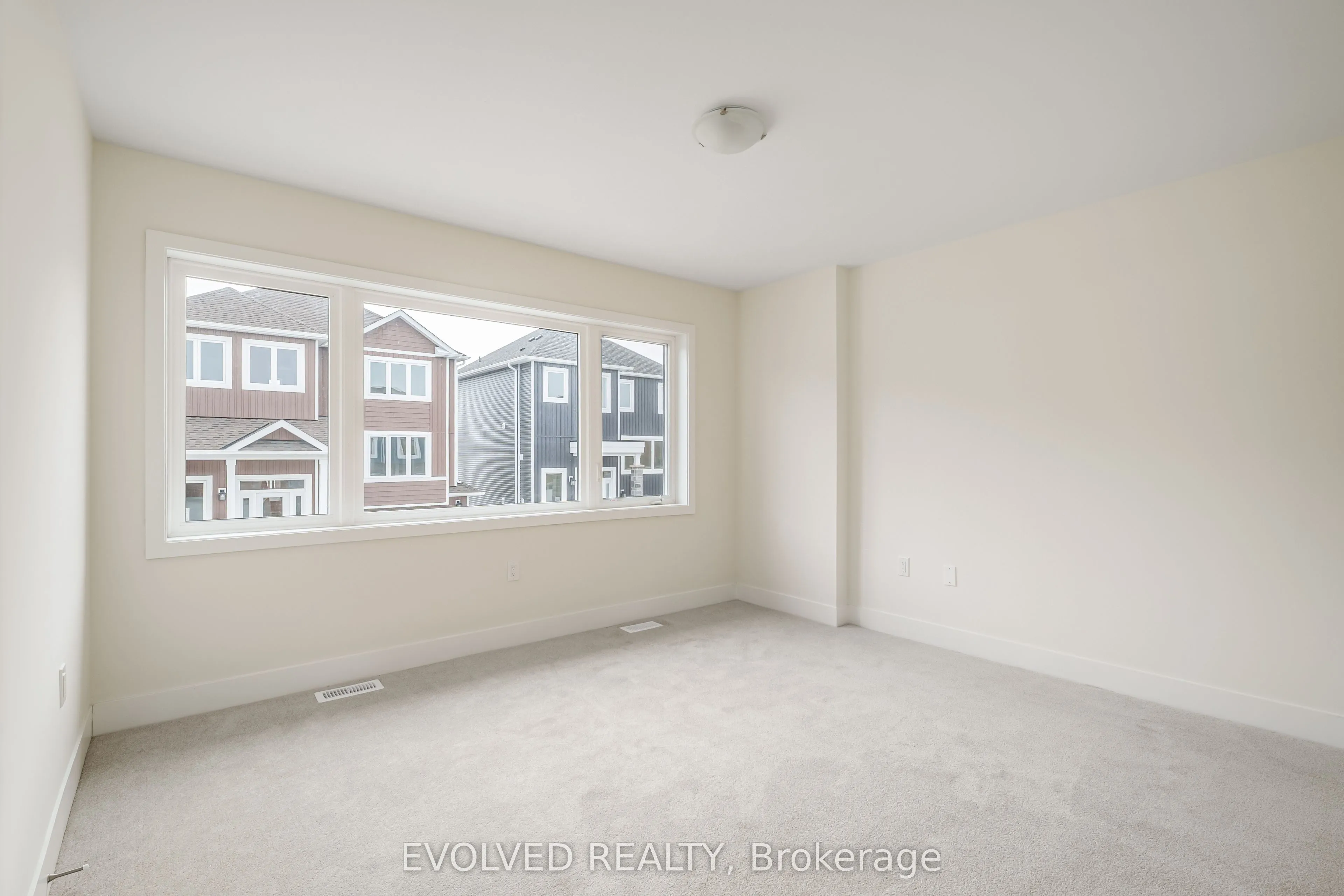 6 Hampton Lane, #0
