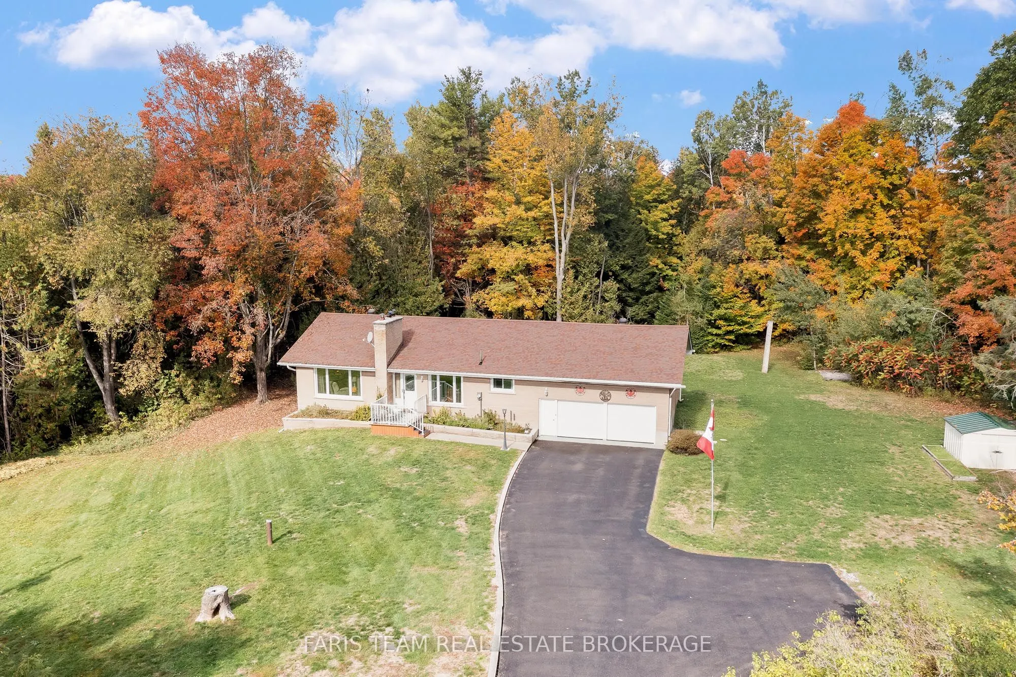 2826 Horseshoe Valley Road W