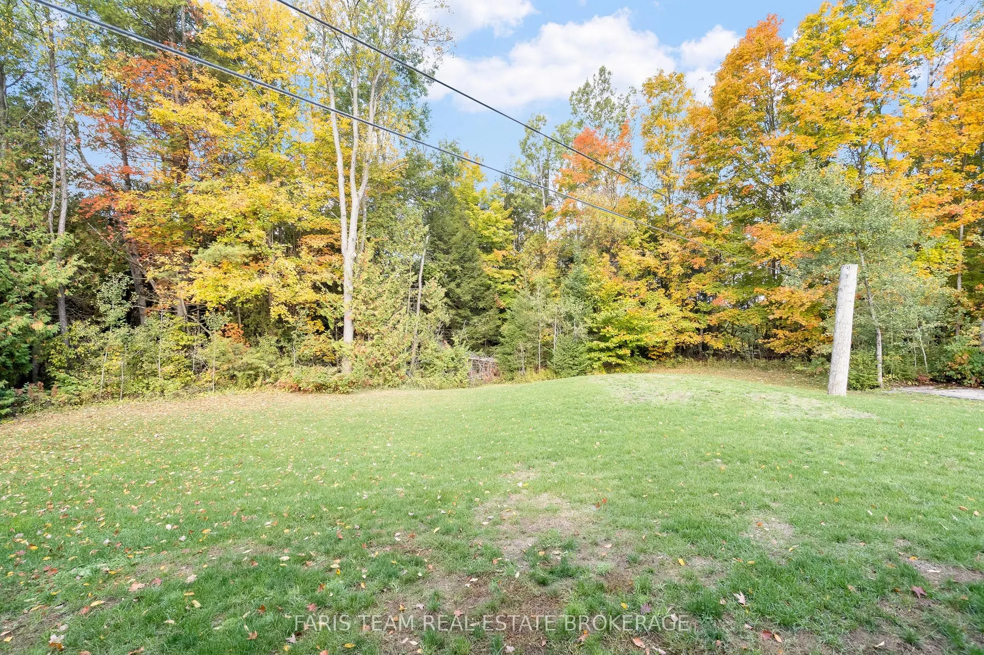 2826 Horseshoe Valley Road W