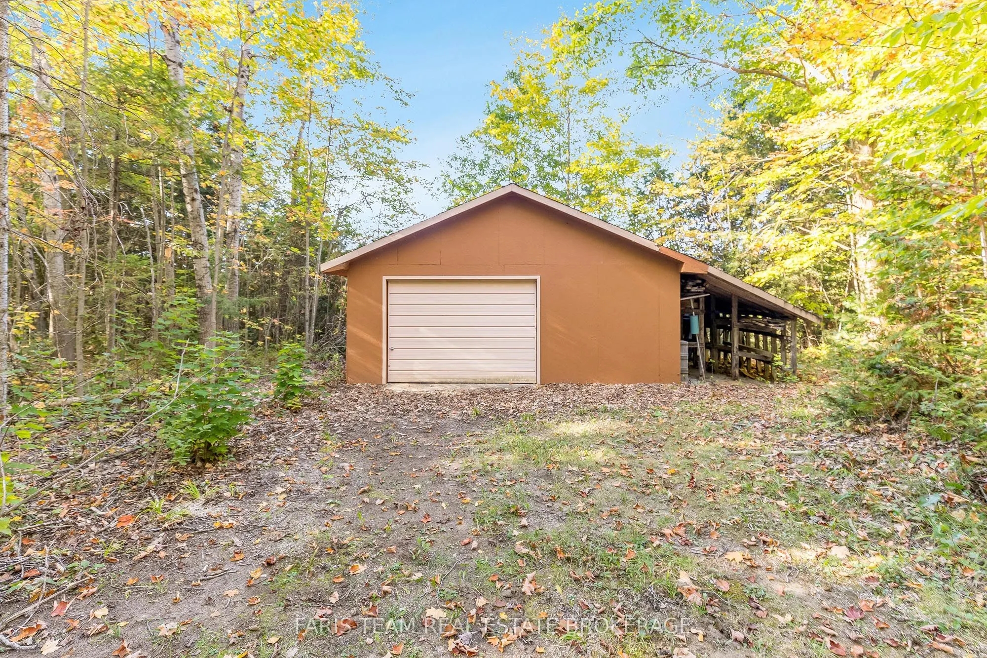 2826 Horseshoe Valley Road W
