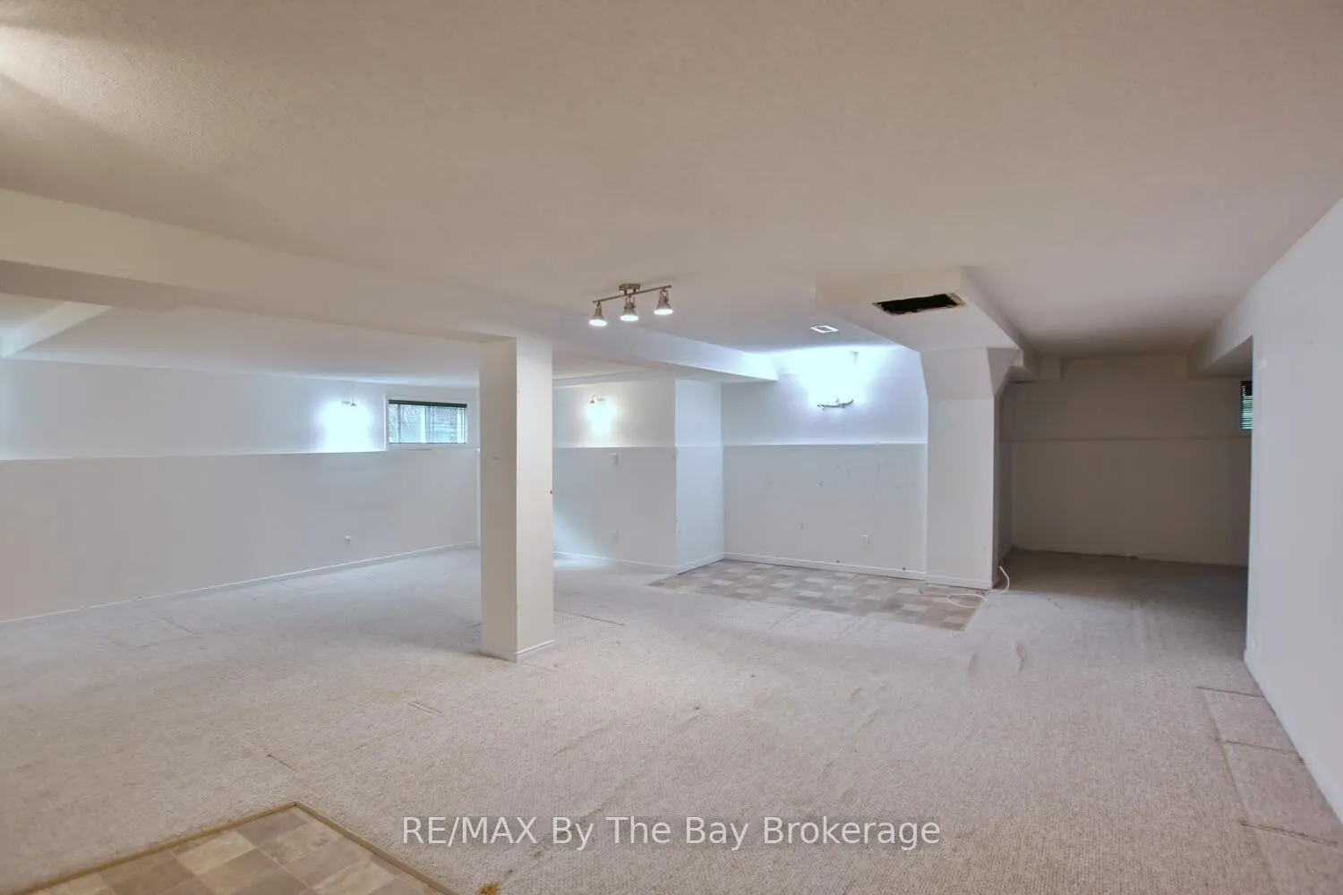 38 Timberland Crescent