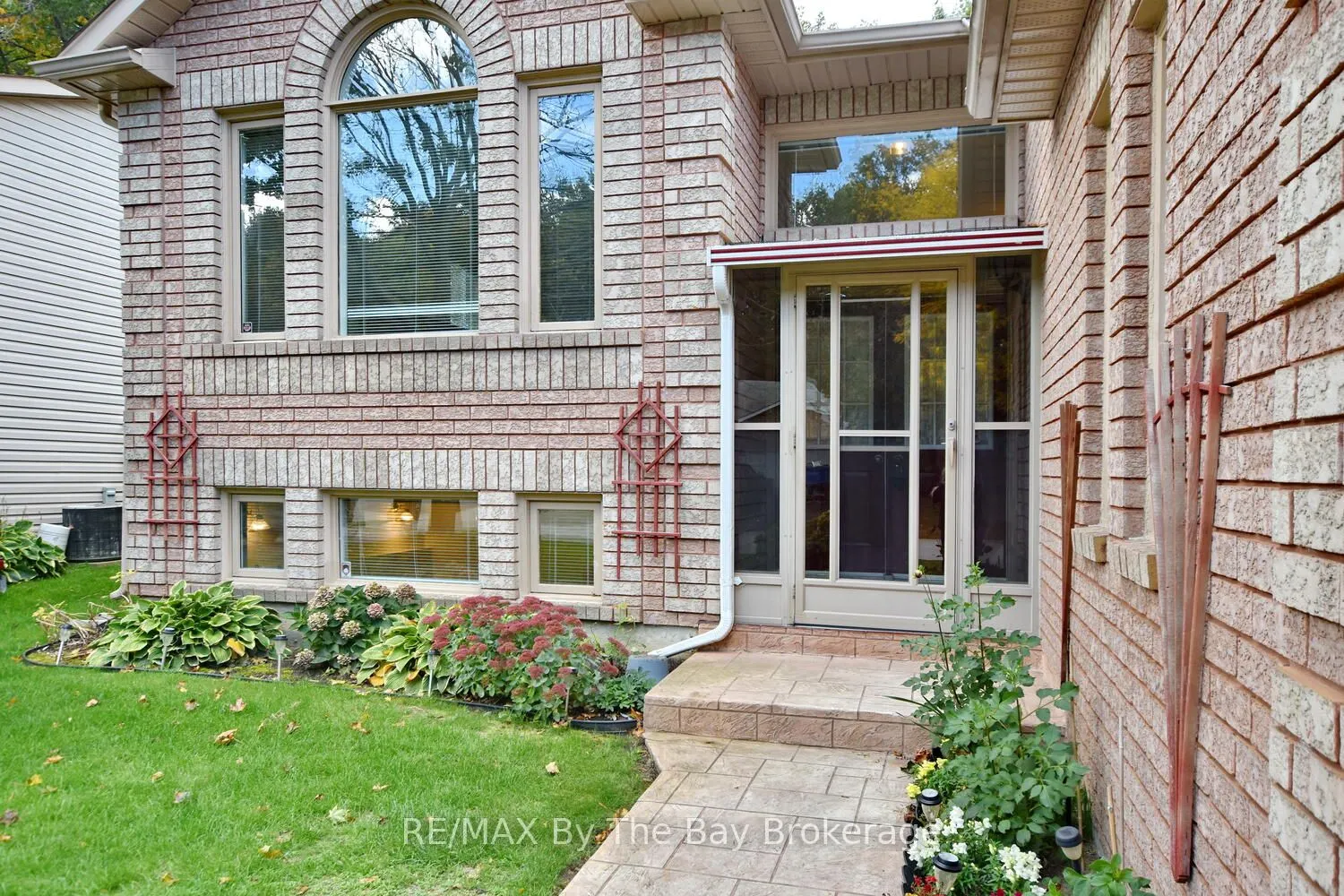 38 Timberland Crescent