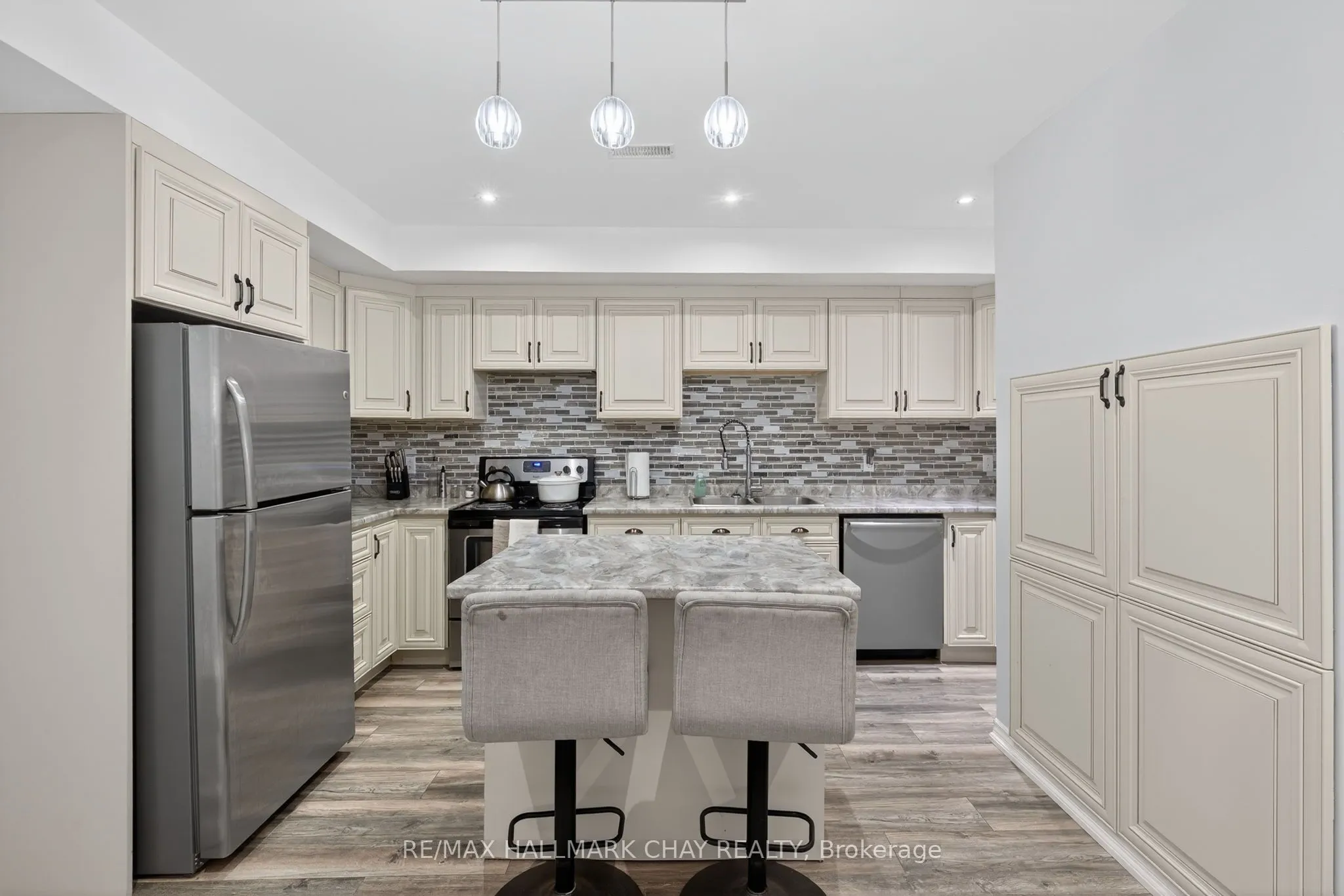 265 Superior Street, #Lower