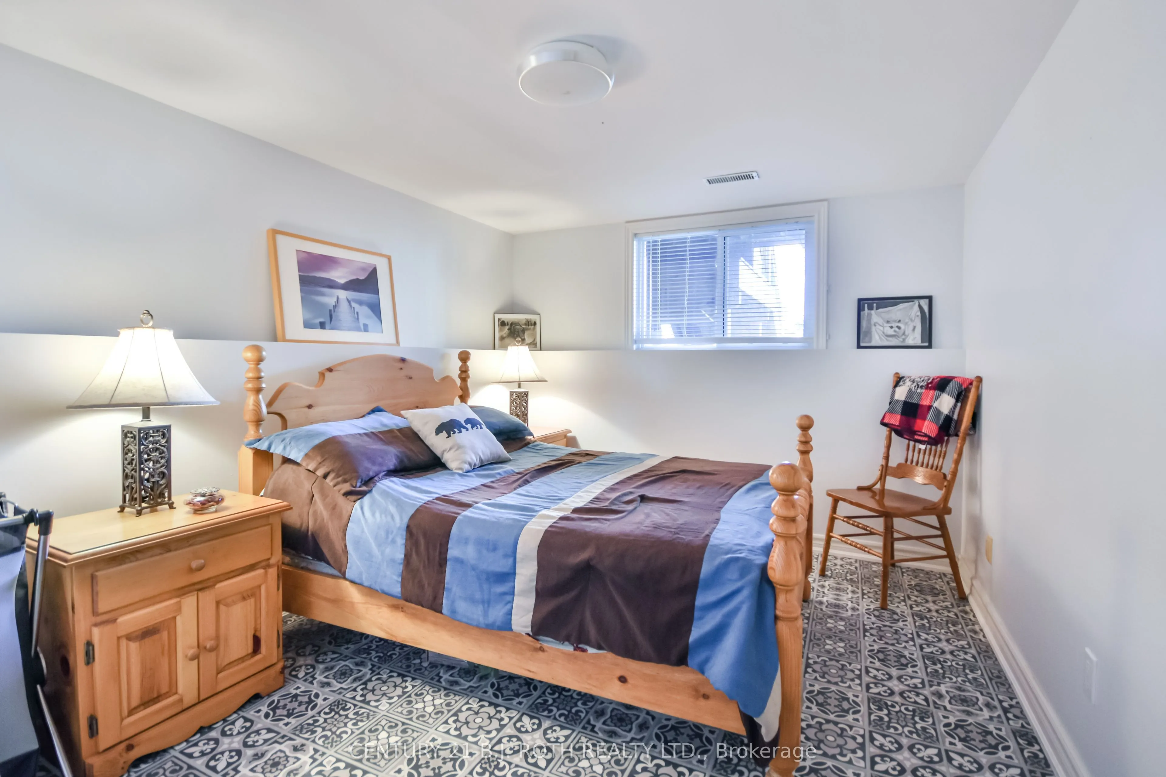 3371 Lake St. George Boulevard