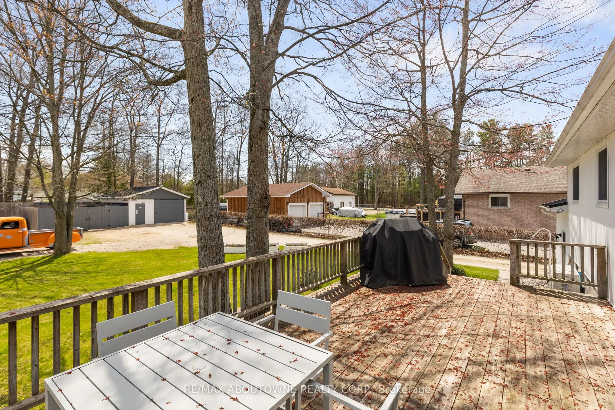 1877 River Road W