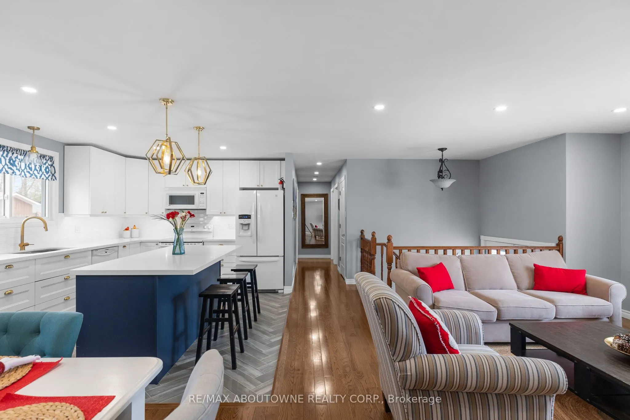 1877 River Road W