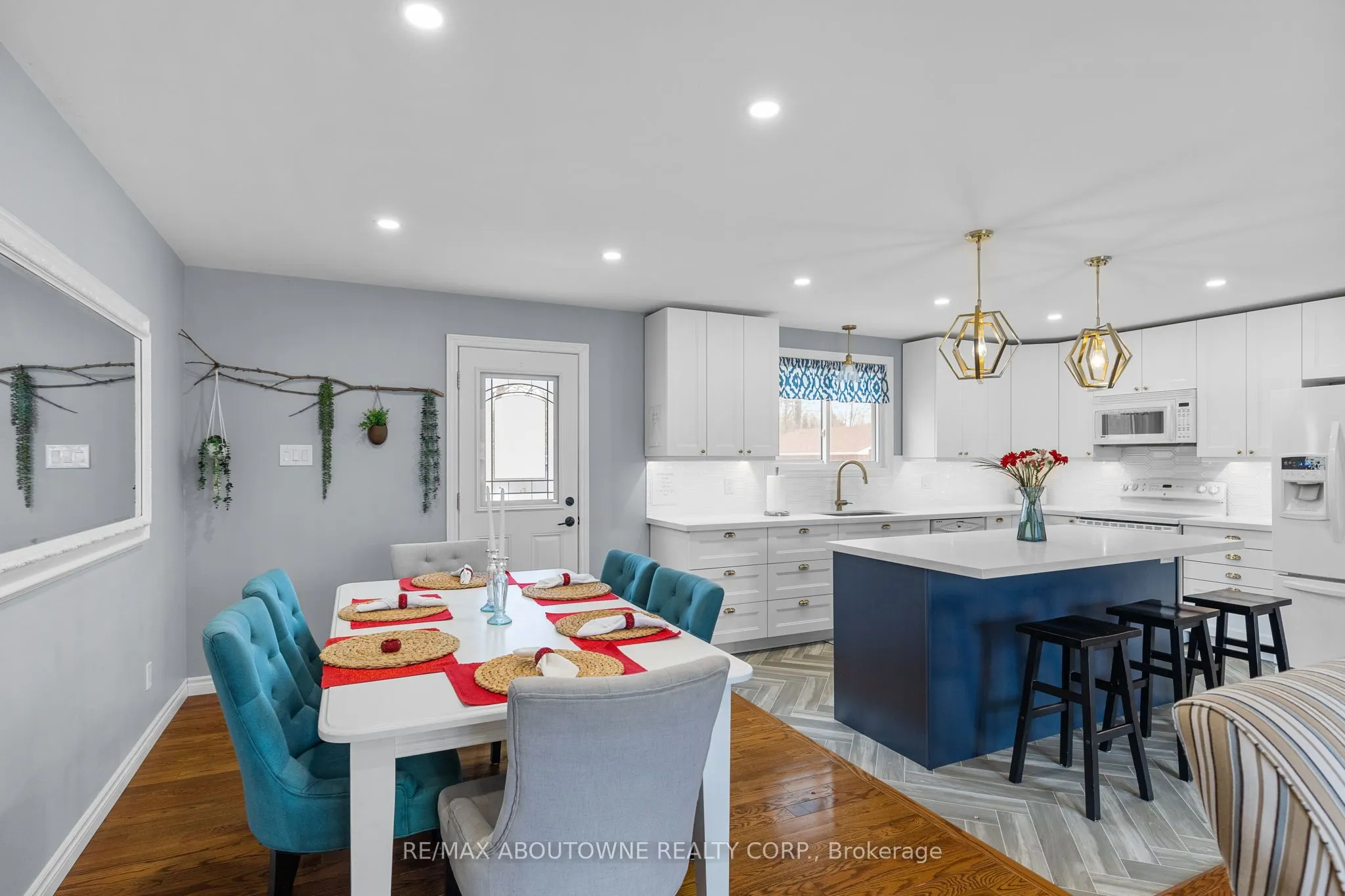 1877 River Road W
