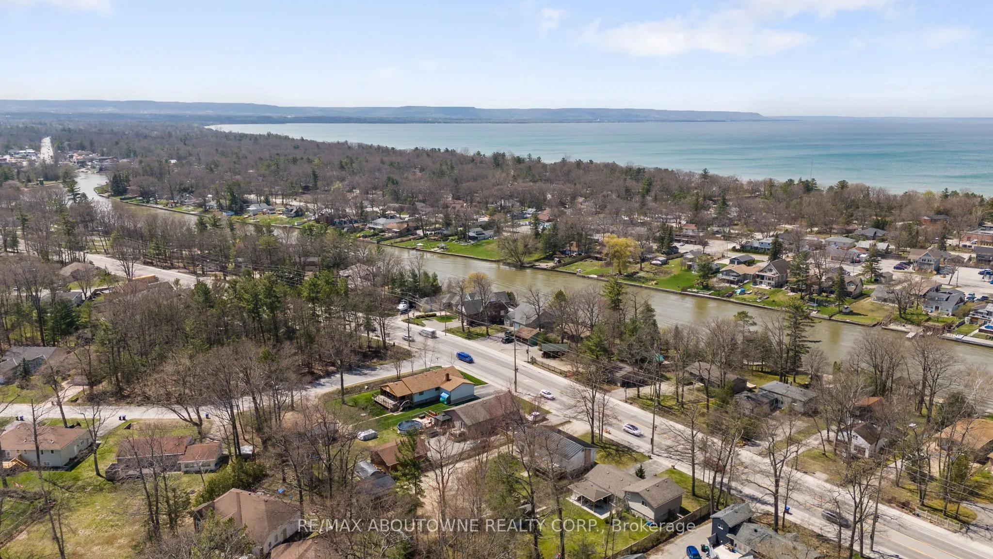 1877 River Road W