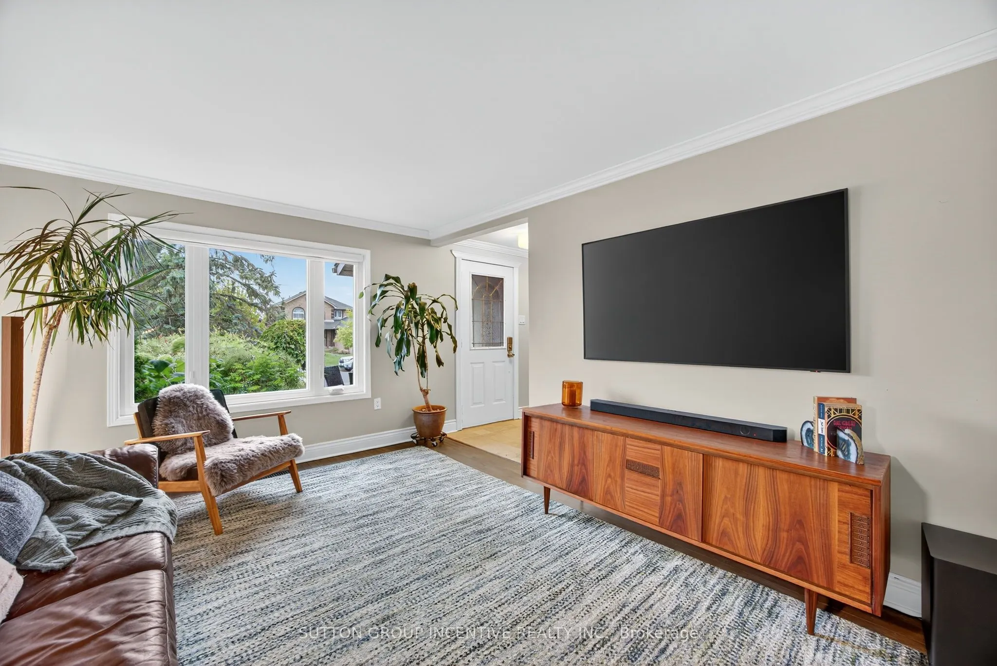 87 Irwin Drive