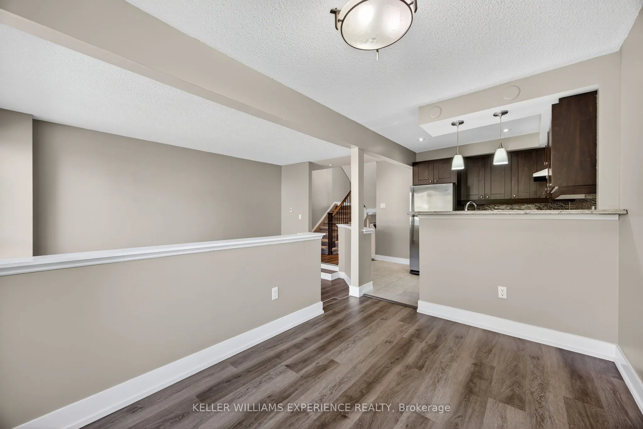 12 LANKIN Boulevard, ##22
