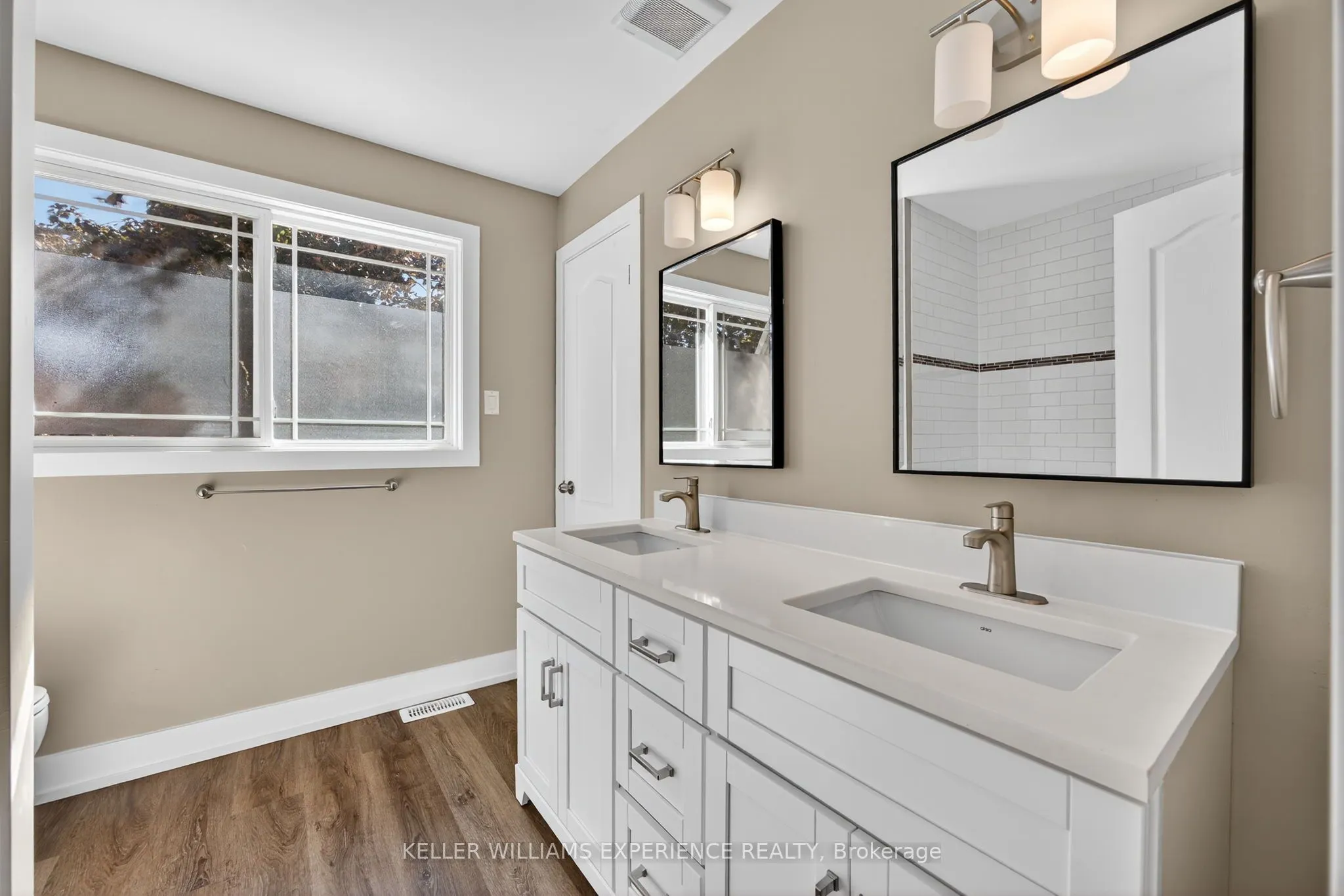 12 LANKIN Boulevard, ##22