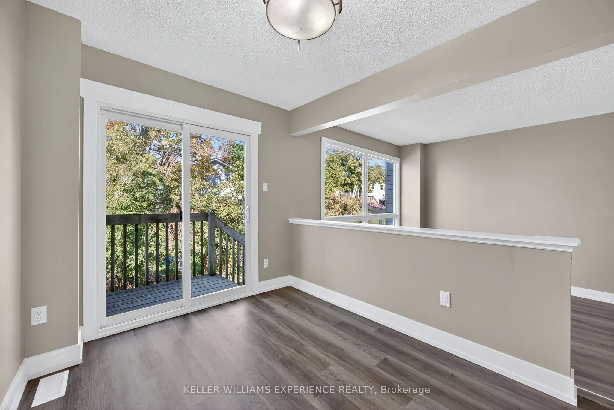12 LANKIN Boulevard, ##22