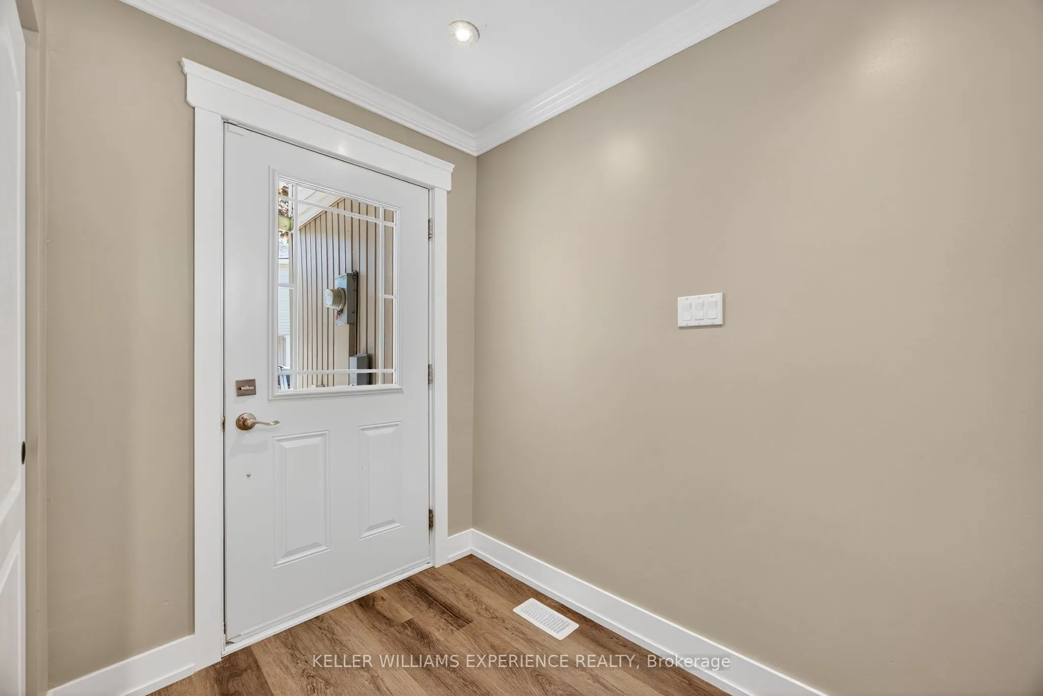 12 LANKIN Boulevard, ##22