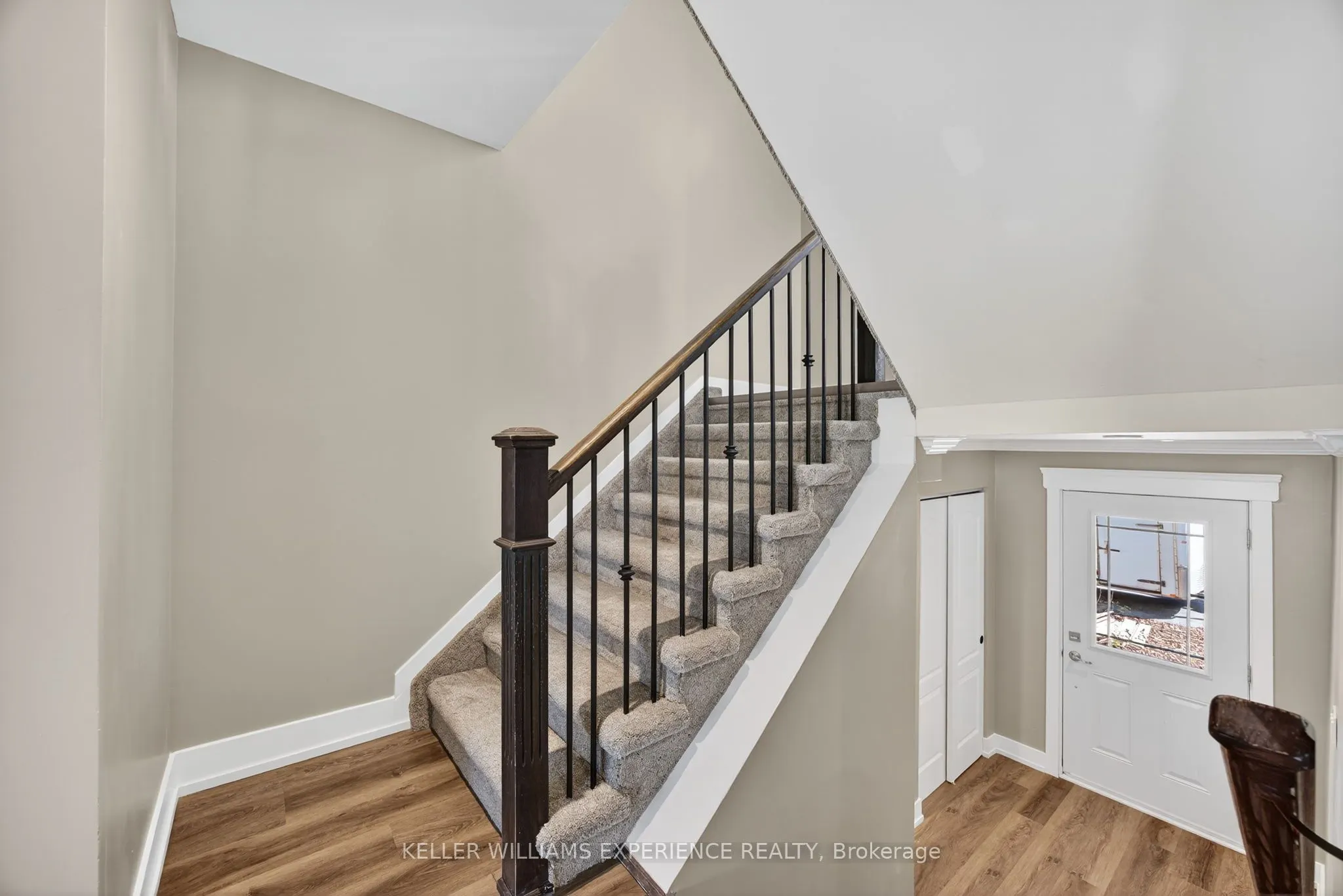 12 LANKIN Boulevard, ##22