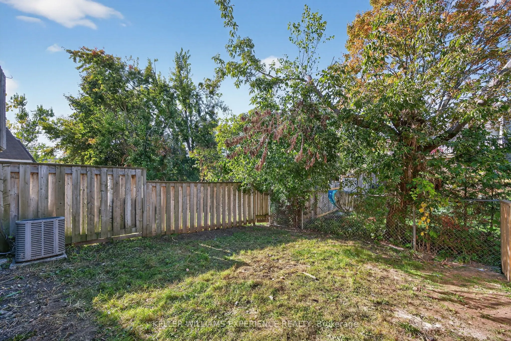 12 LANKIN Boulevard, ##22