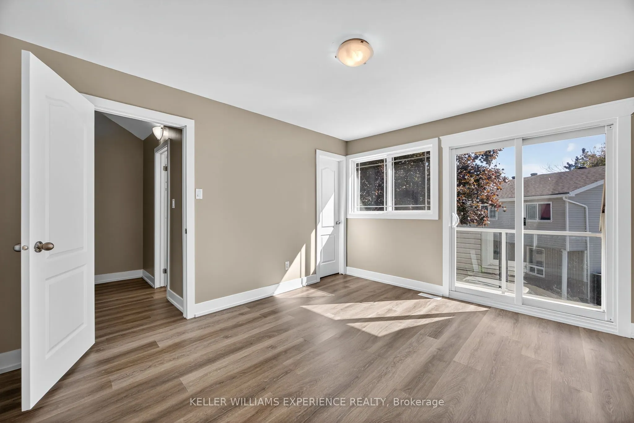 12 LANKIN Boulevard, ##22