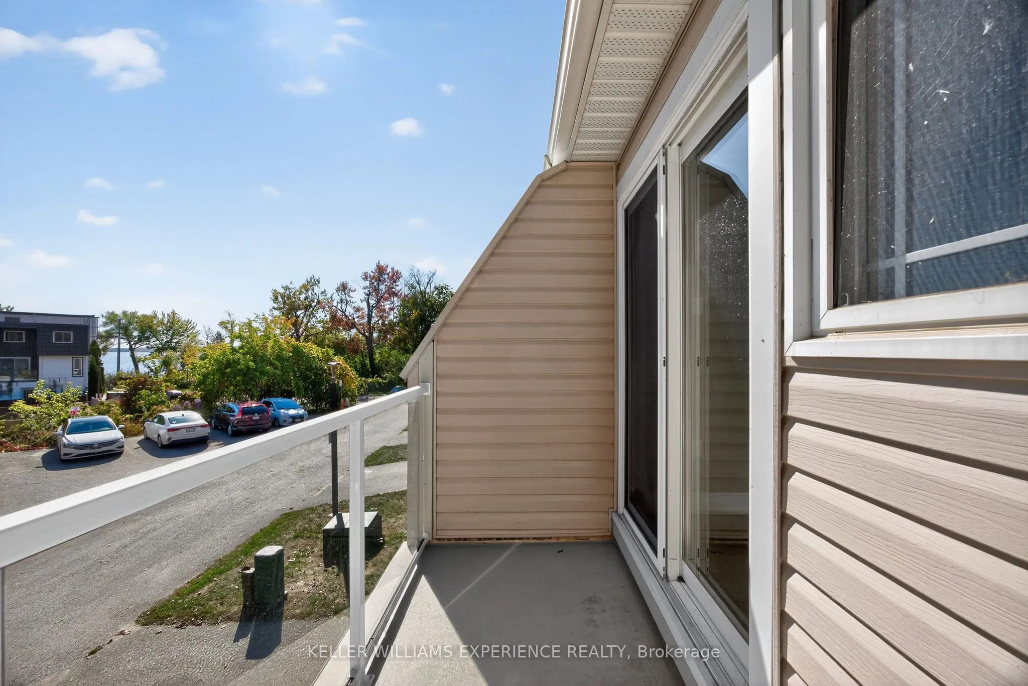 12 LANKIN Boulevard, ##22